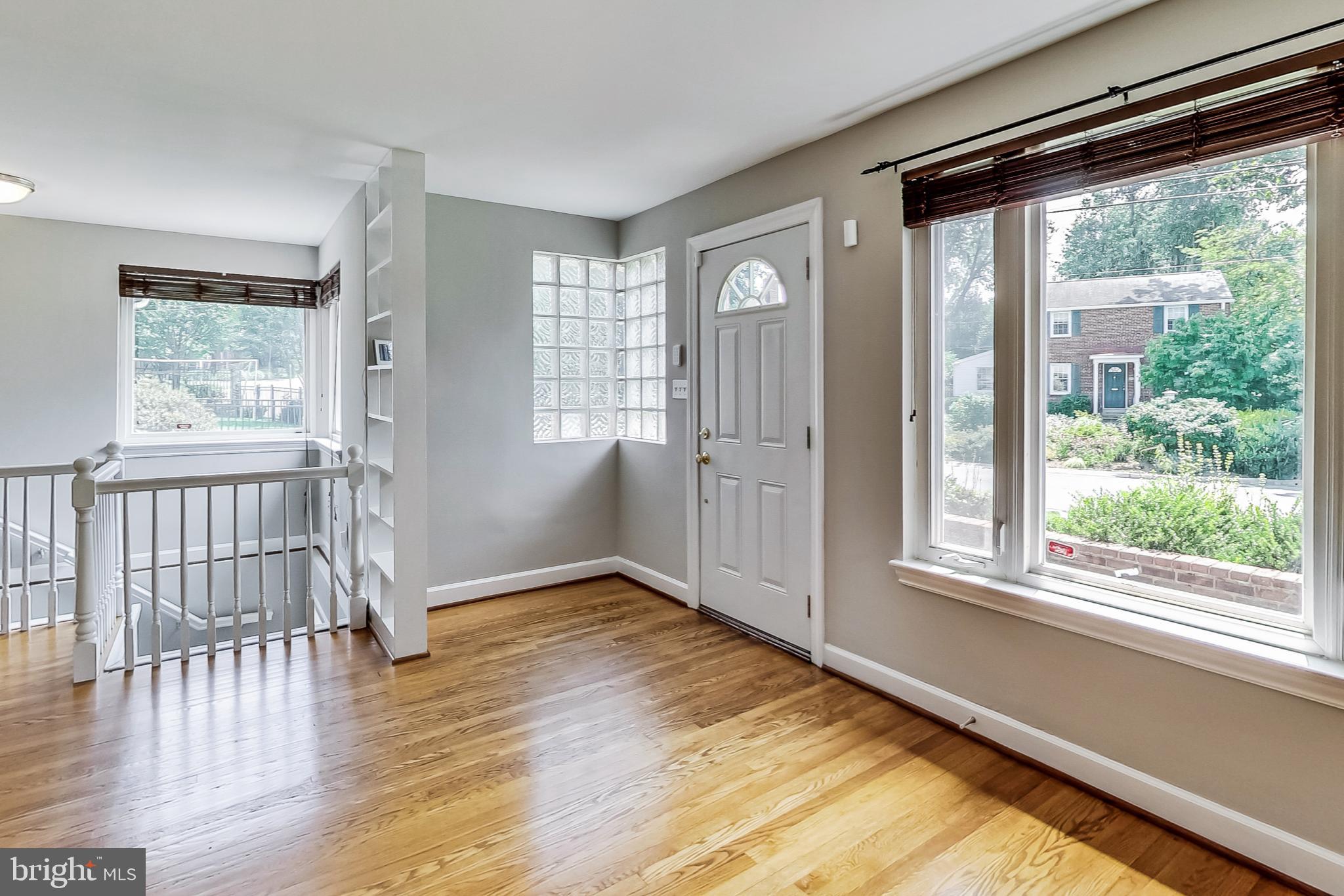 Real estate listing preview #3