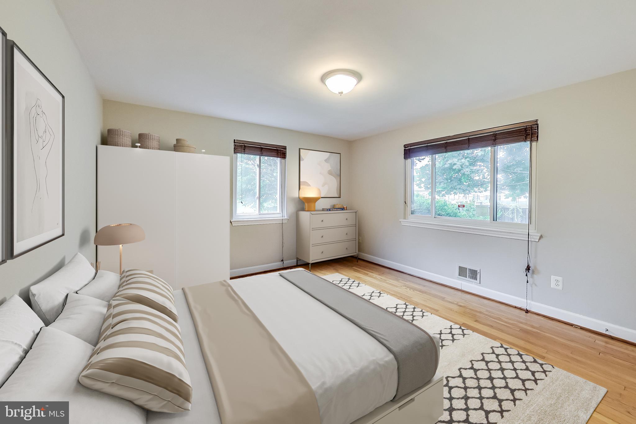 Real estate listing preview #6