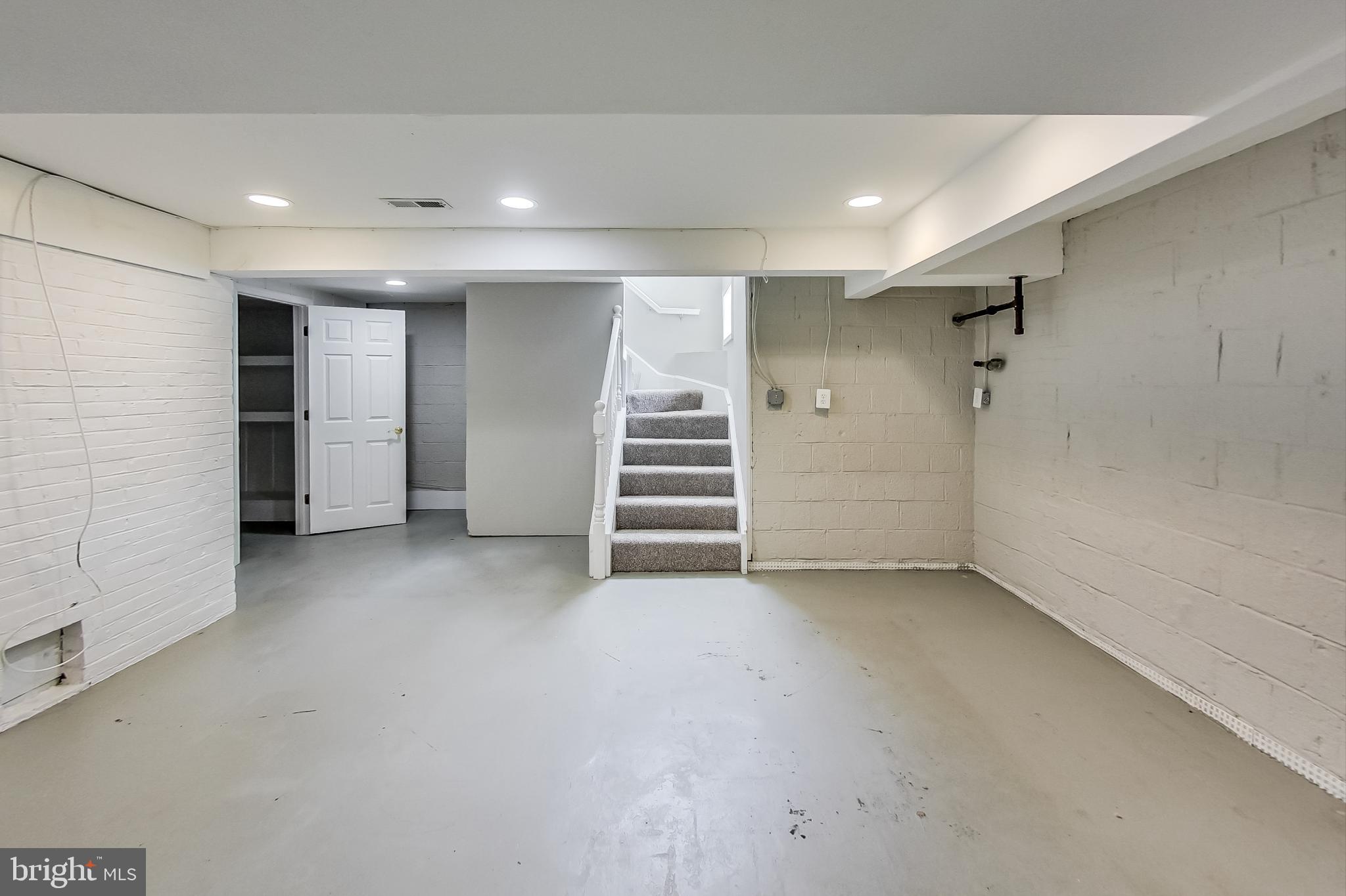 Real estate listing preview #30