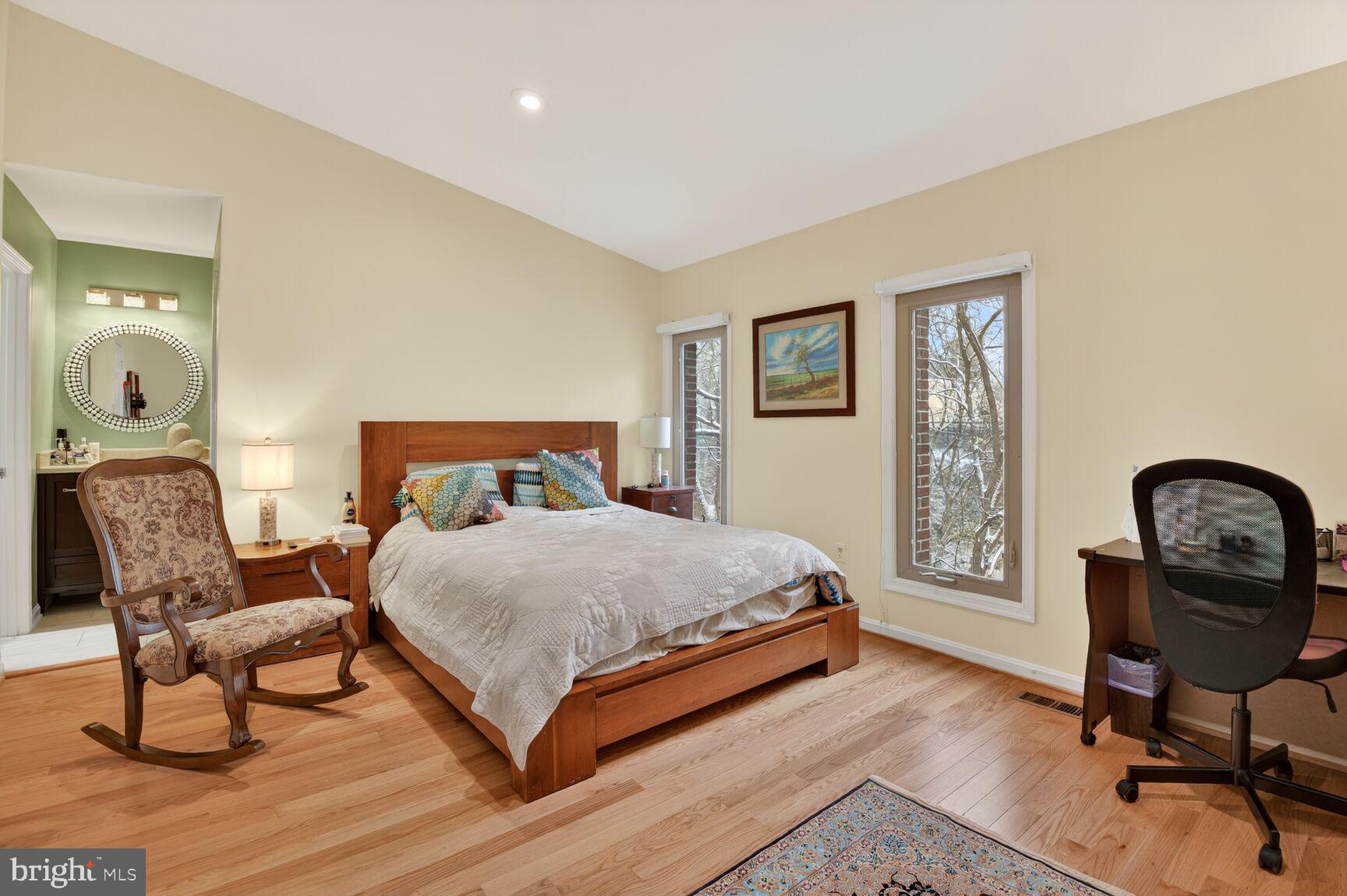 Real estate listing preview #17