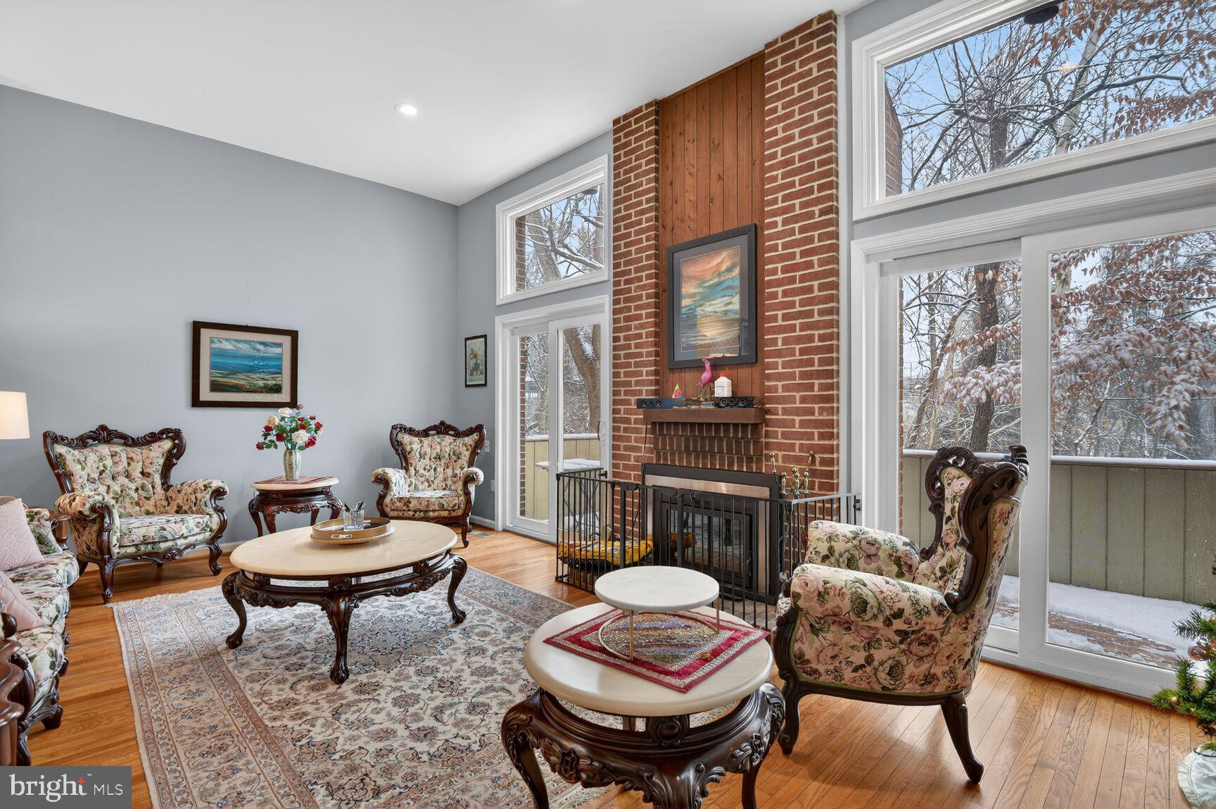 Real estate listing preview #3