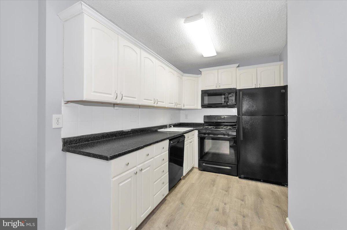 Real estate listing preview #16