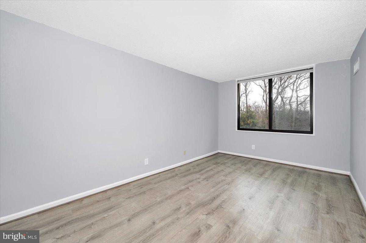 Real estate listing preview #24