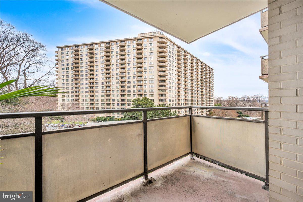 Real estate listing preview #15