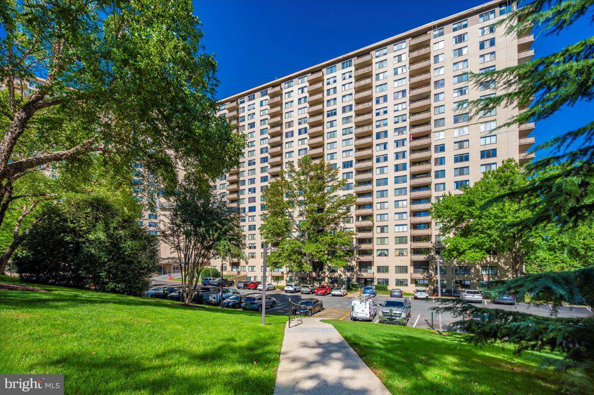 Real estate listing preview #1