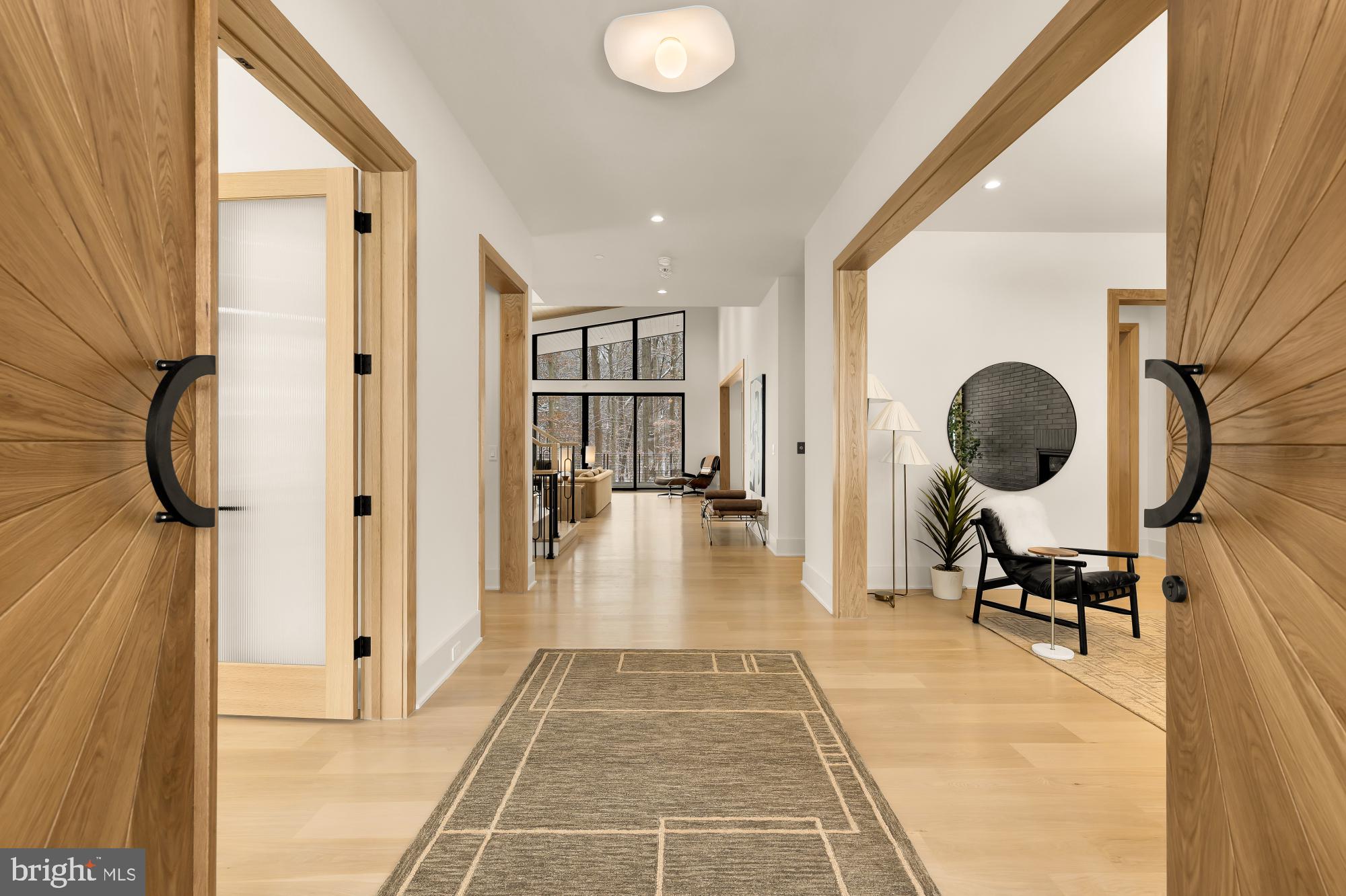 Real estate listing preview #8