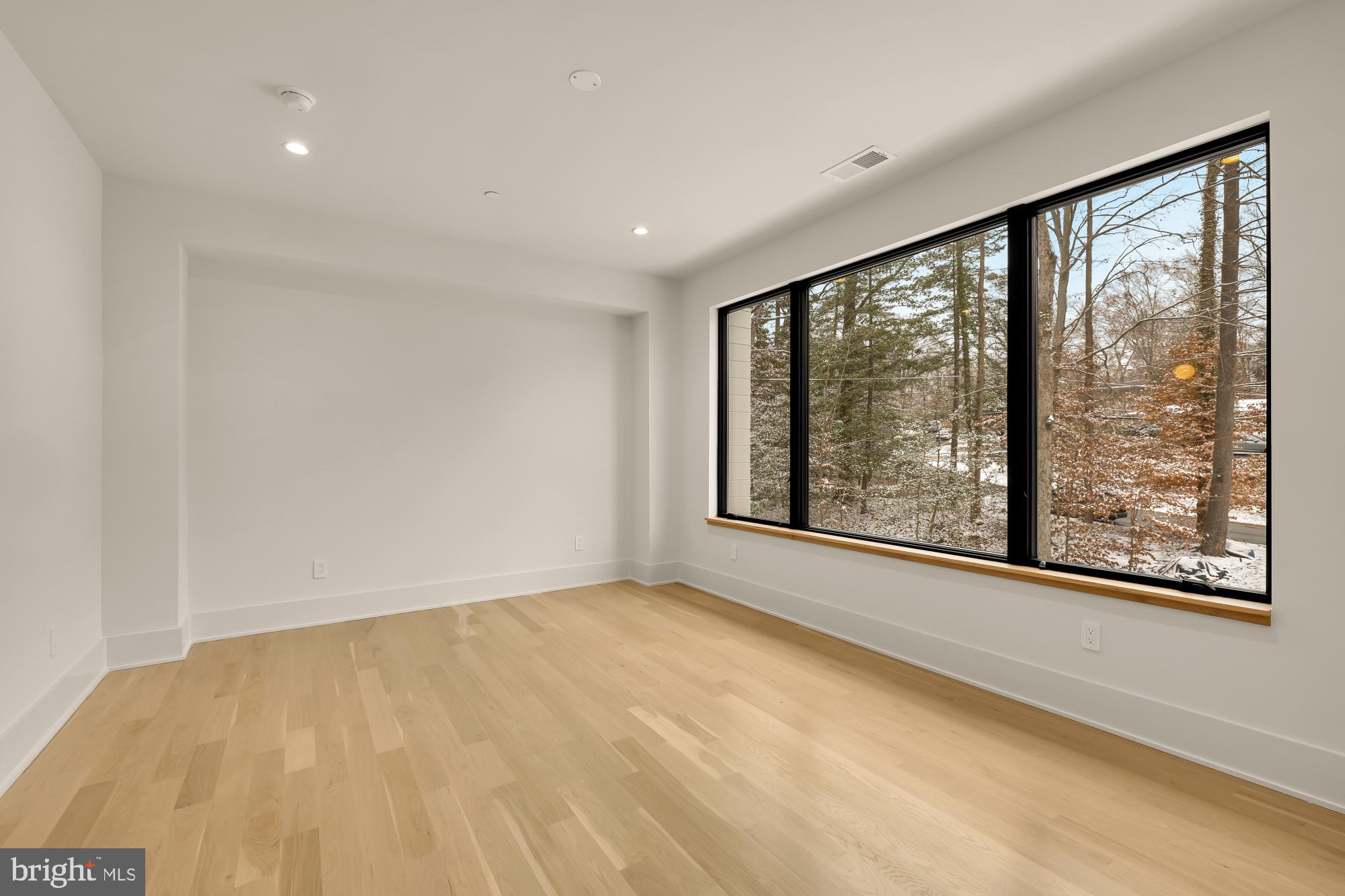 Real estate listing preview #60