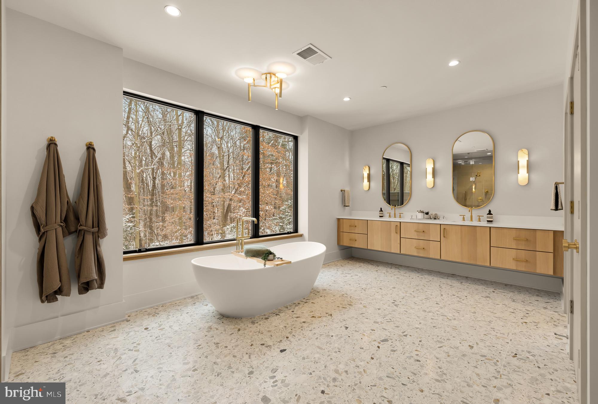 Real estate listing preview #7