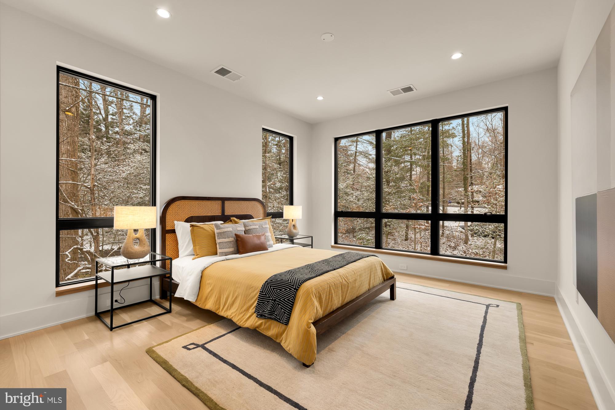 Real estate listing preview #54