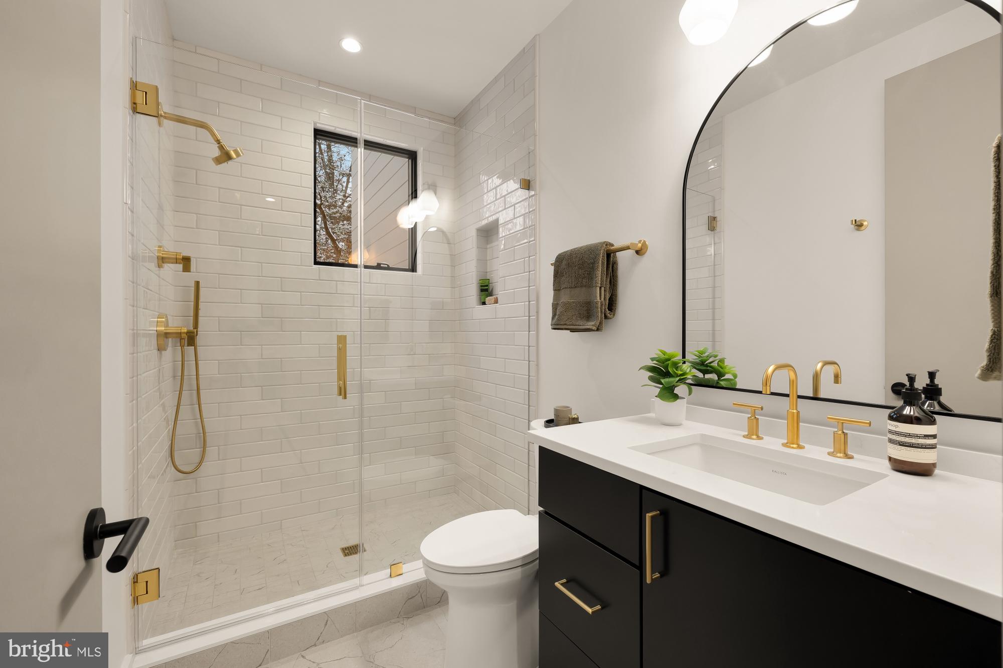 Real estate listing preview #34