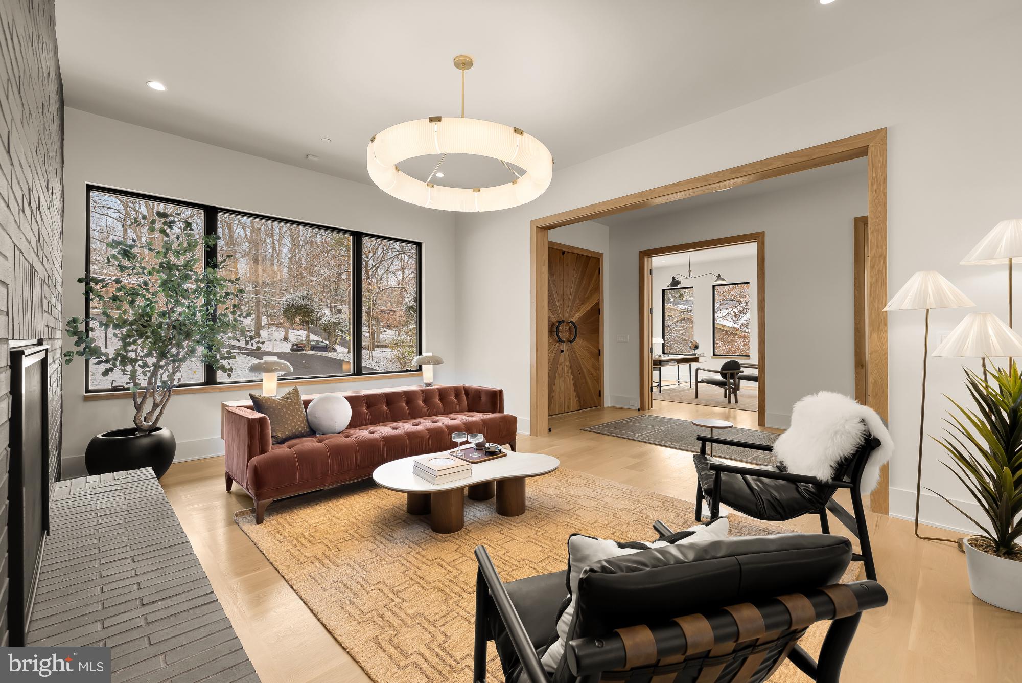 Real estate listing preview #11