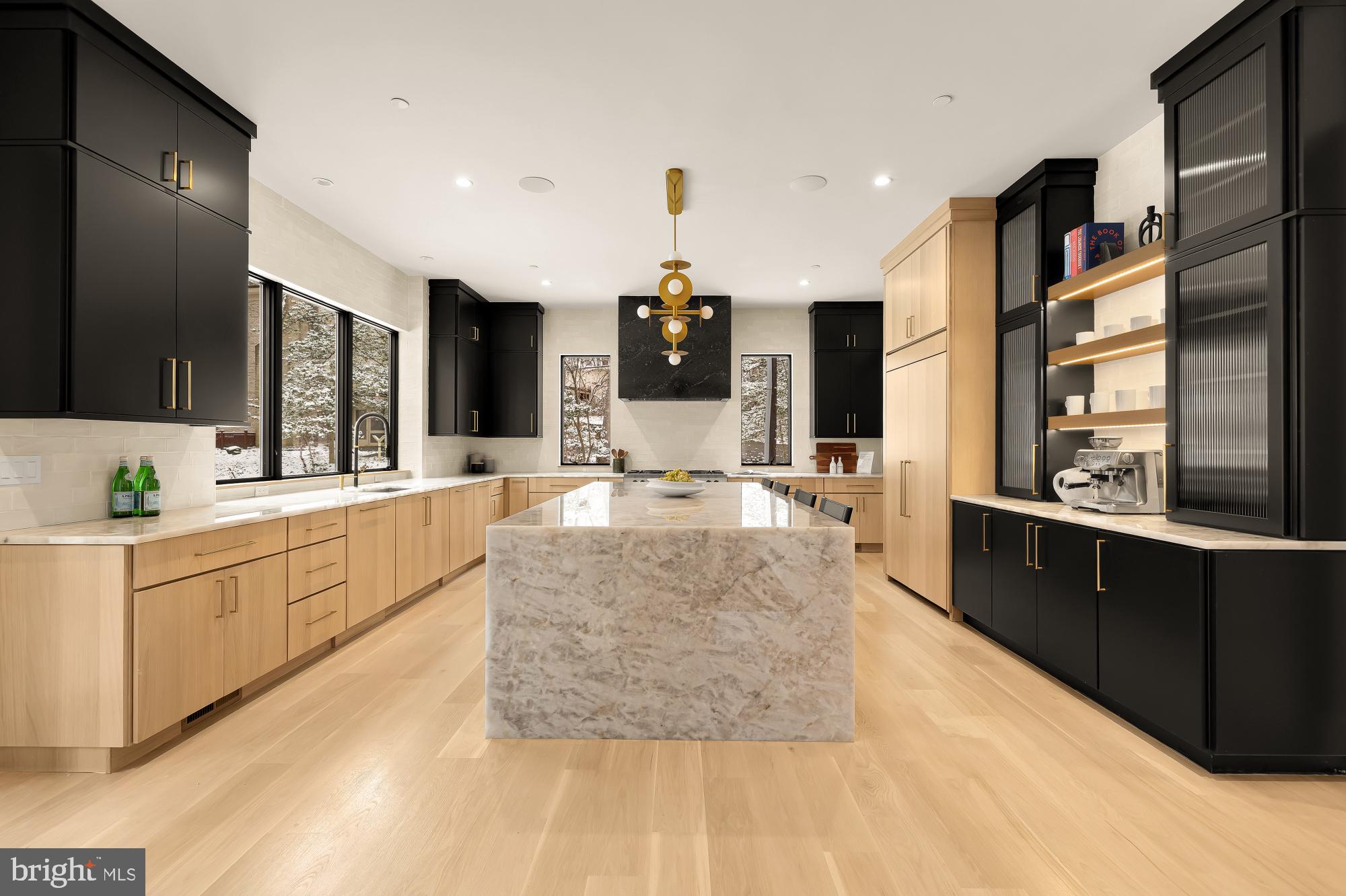 Real estate listing preview #25