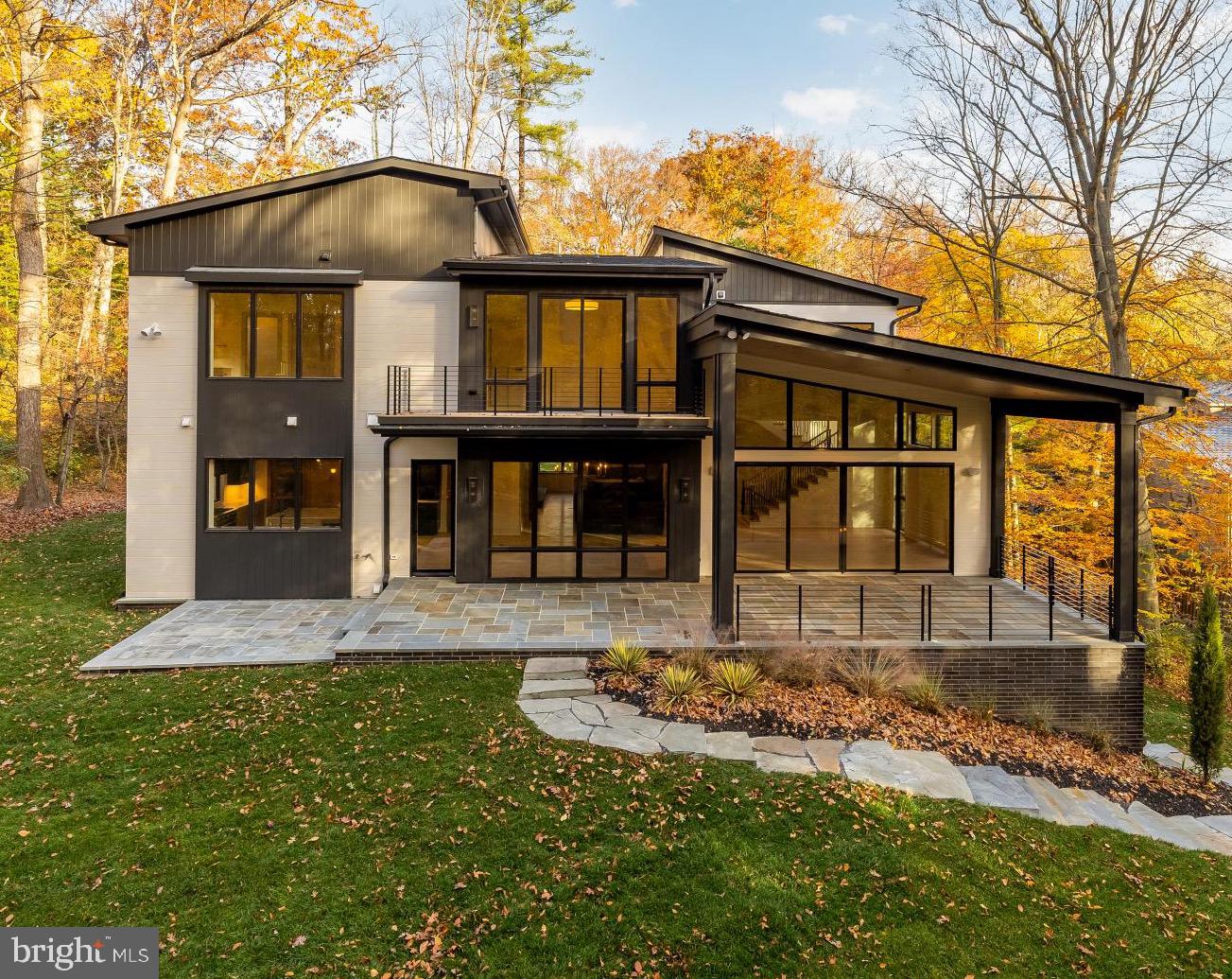 Real estate listing preview #79