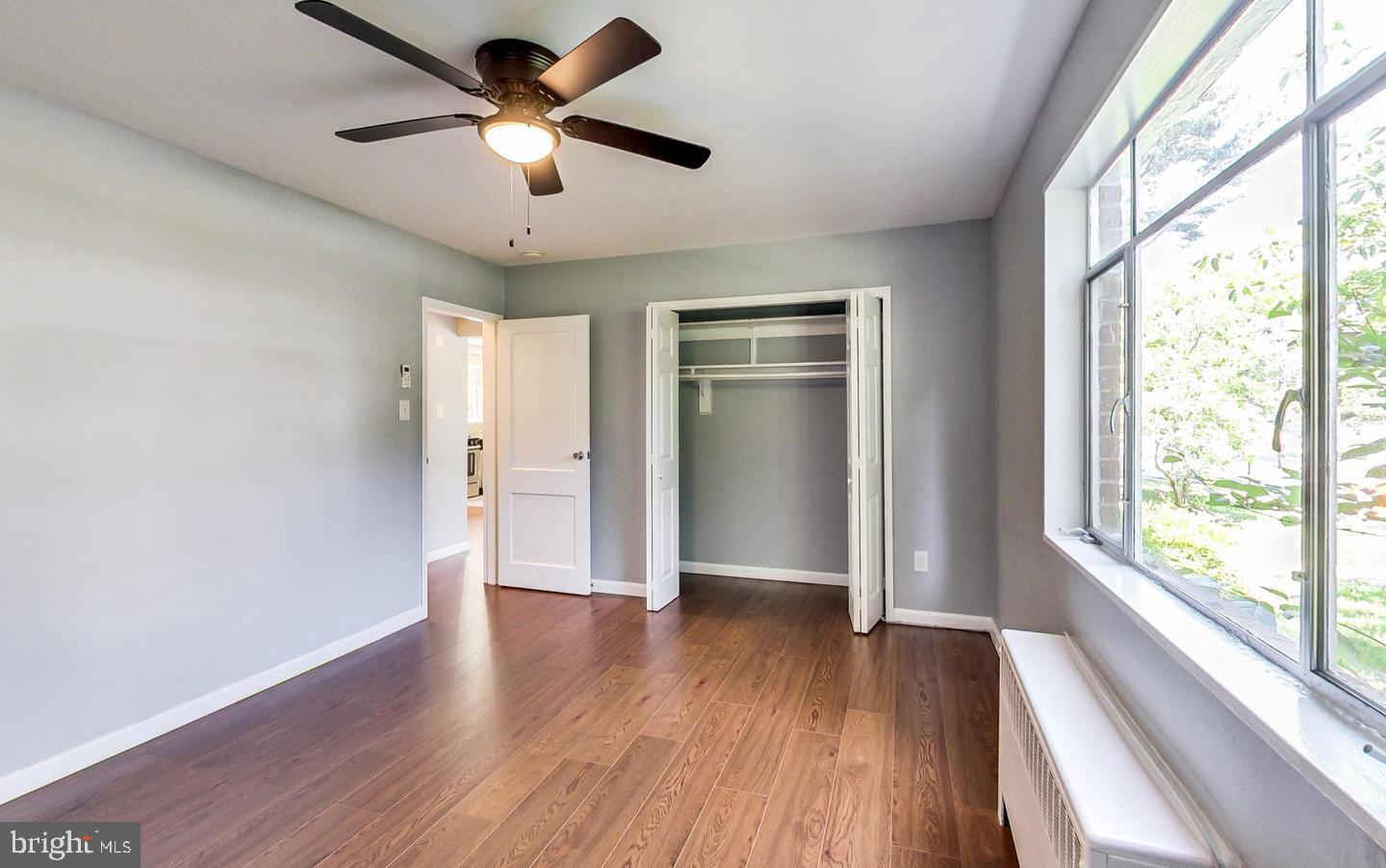 Real estate listing preview #8