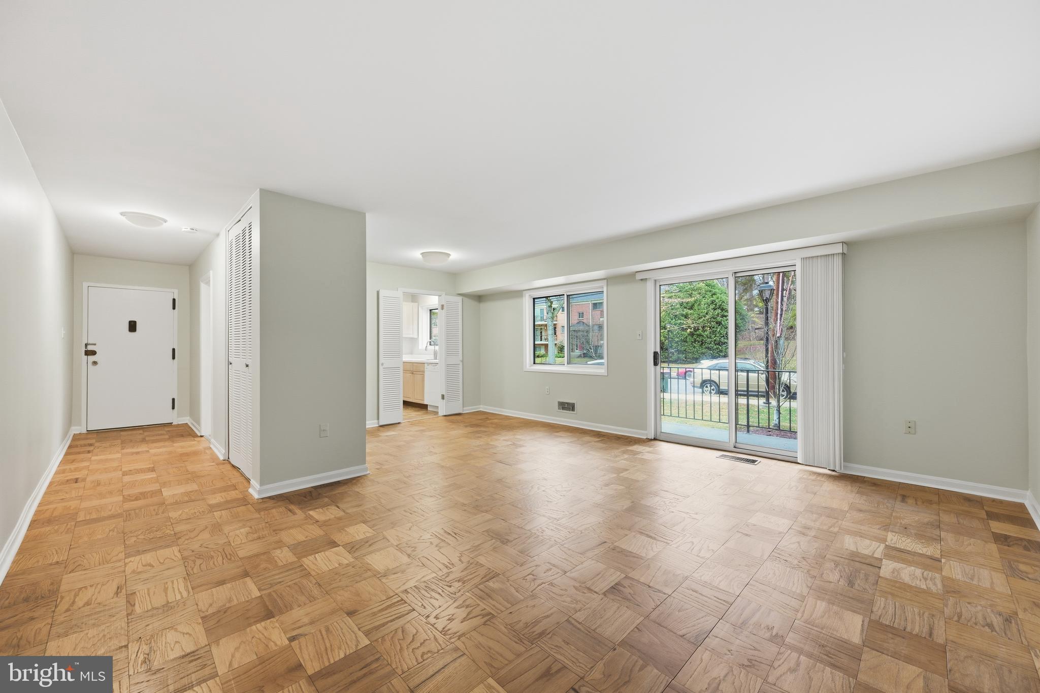 Real estate listing preview #3