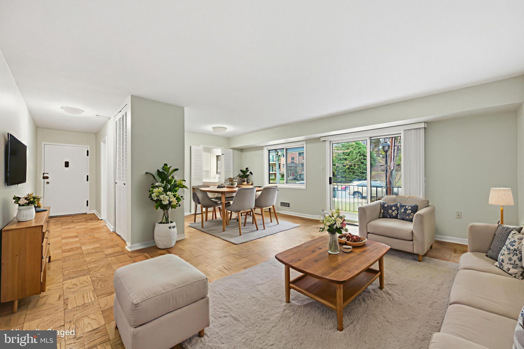 Real estate listing preview #2