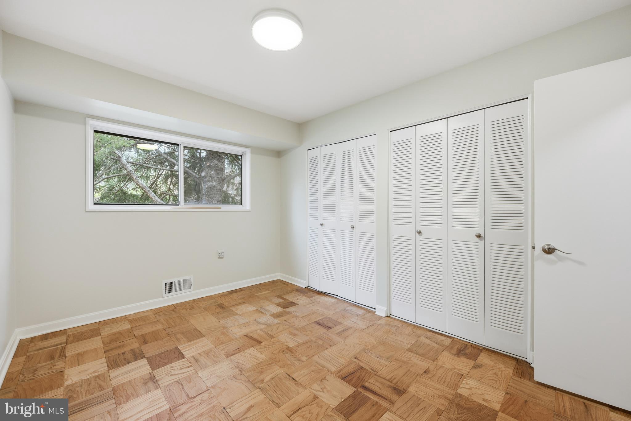 Real estate listing preview #15