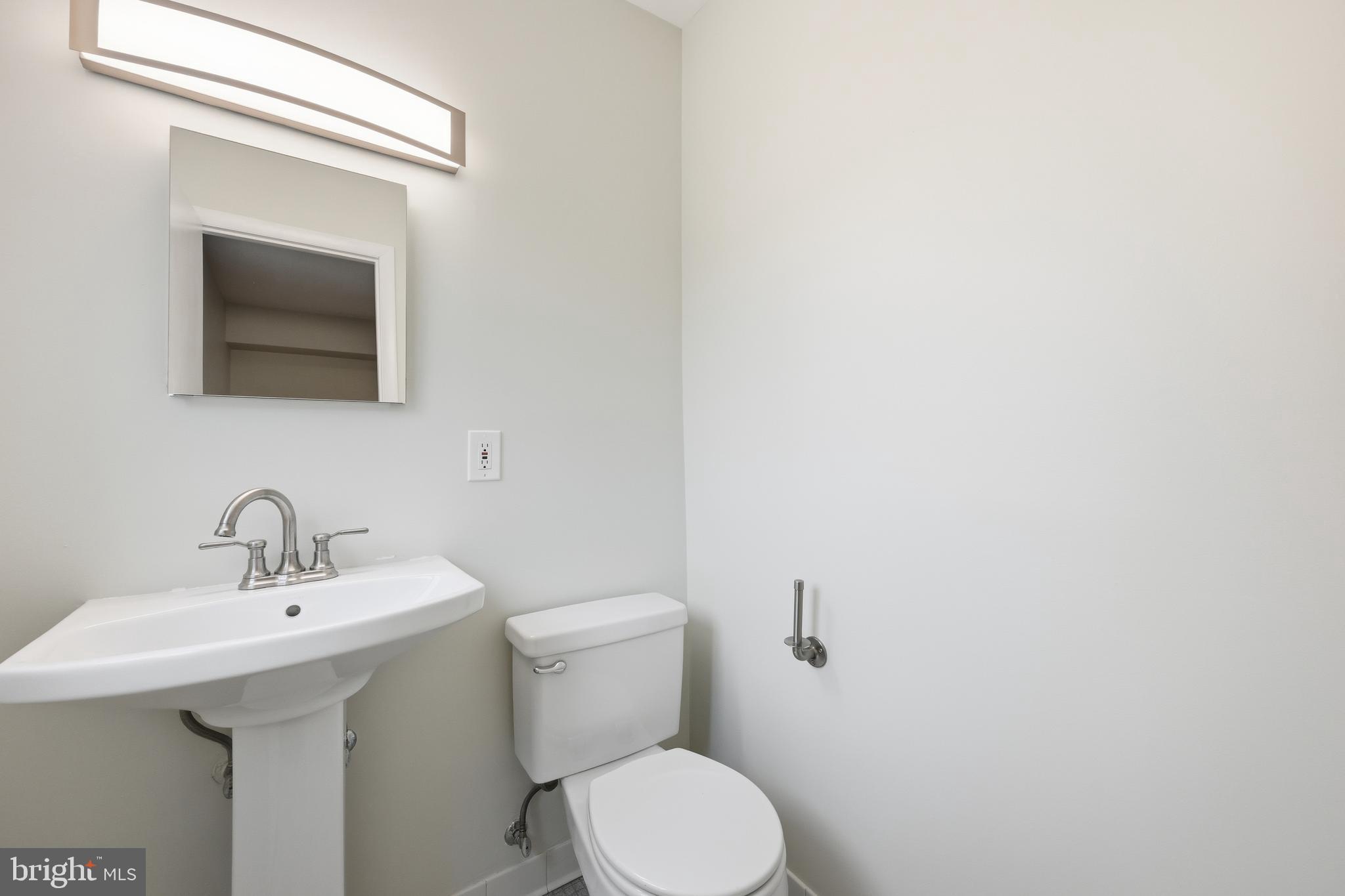 Real estate listing preview #12