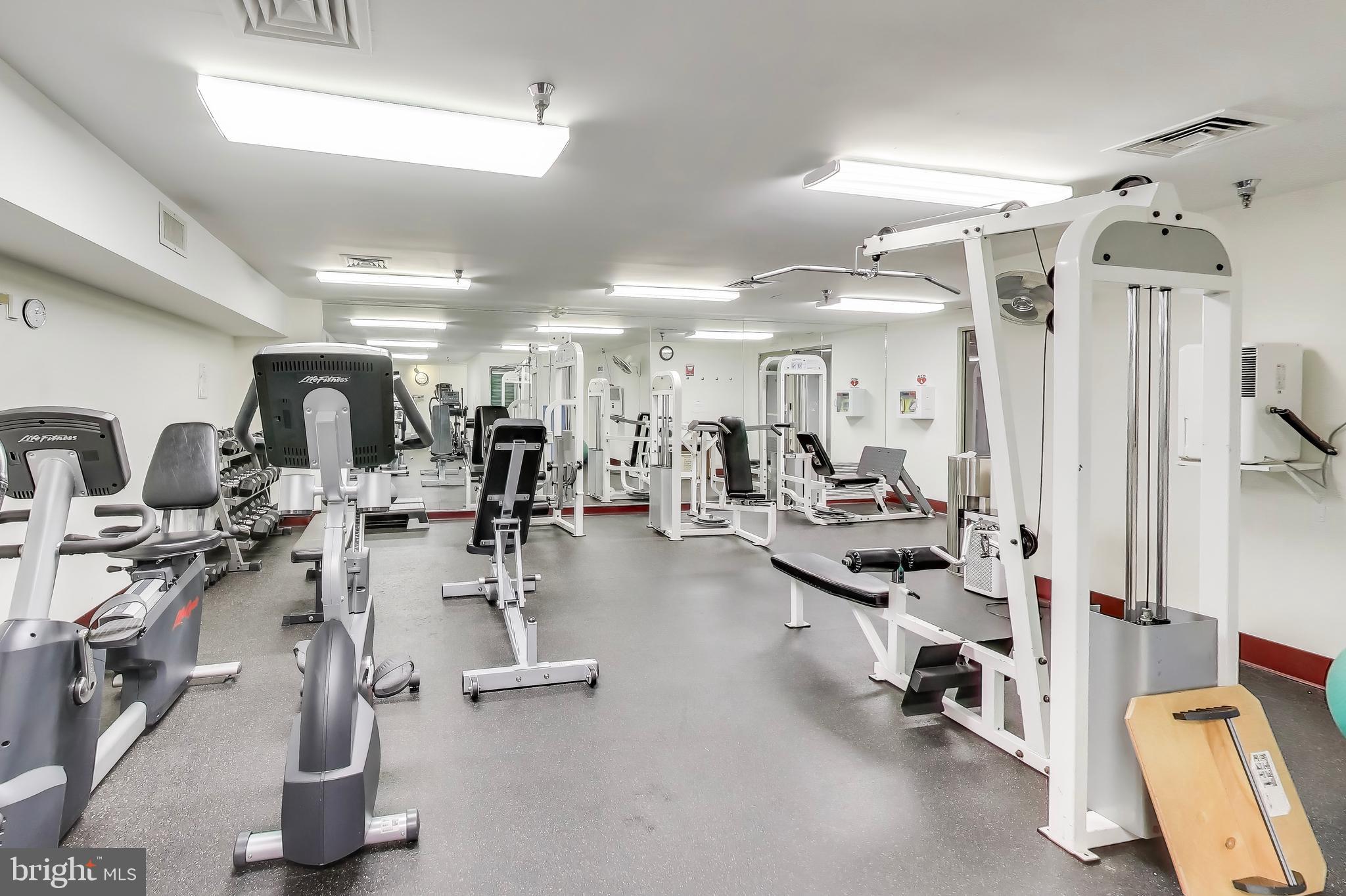 Real estate listing preview #32