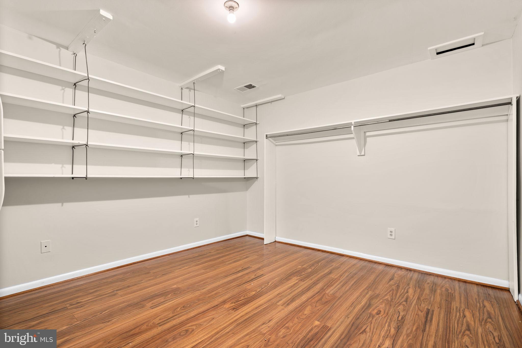 Real estate listing preview #48