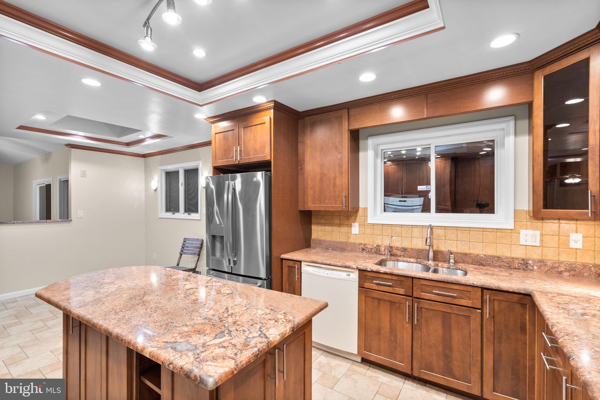 Real estate listing preview #11