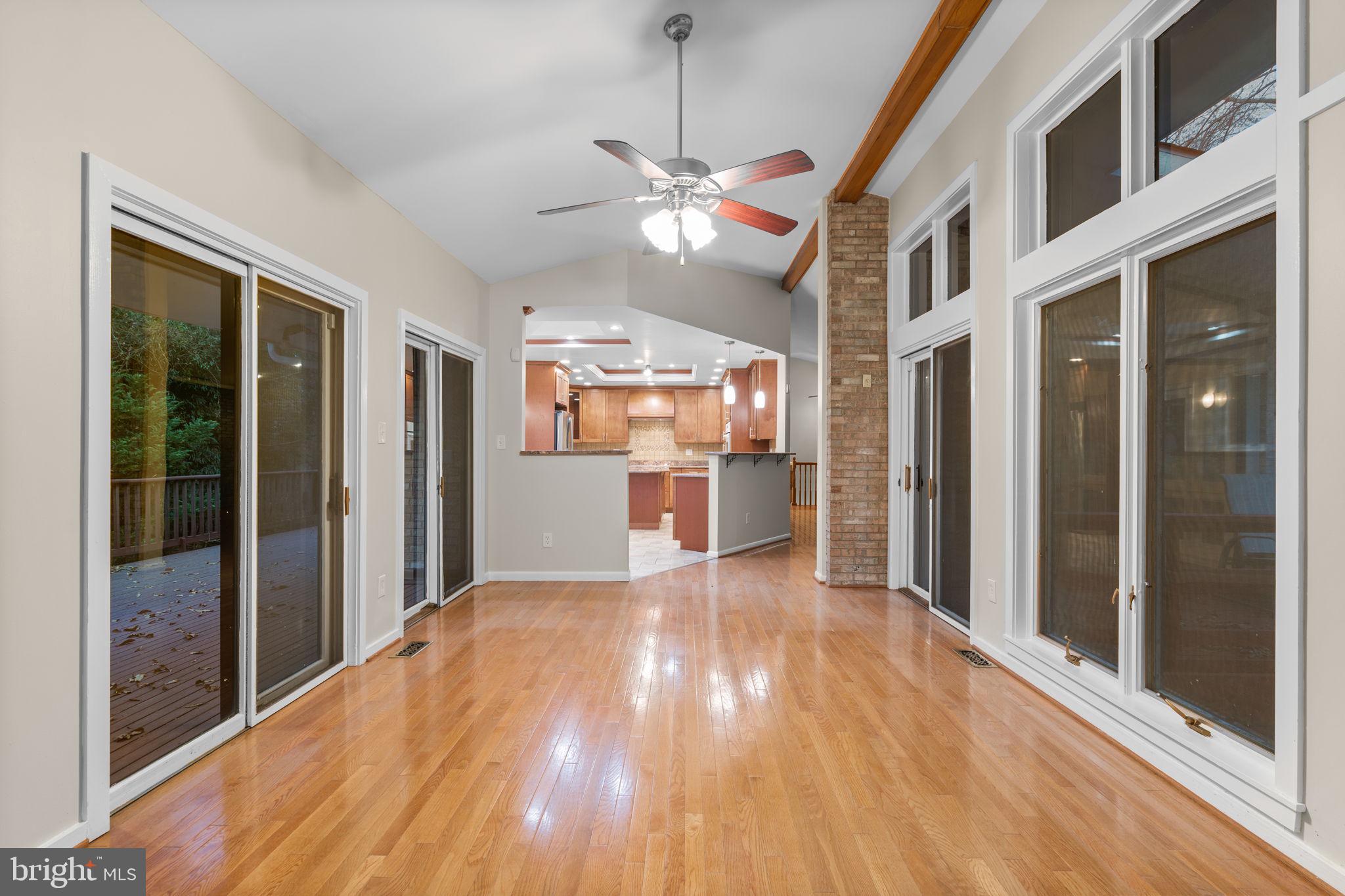 Real estate listing preview #18