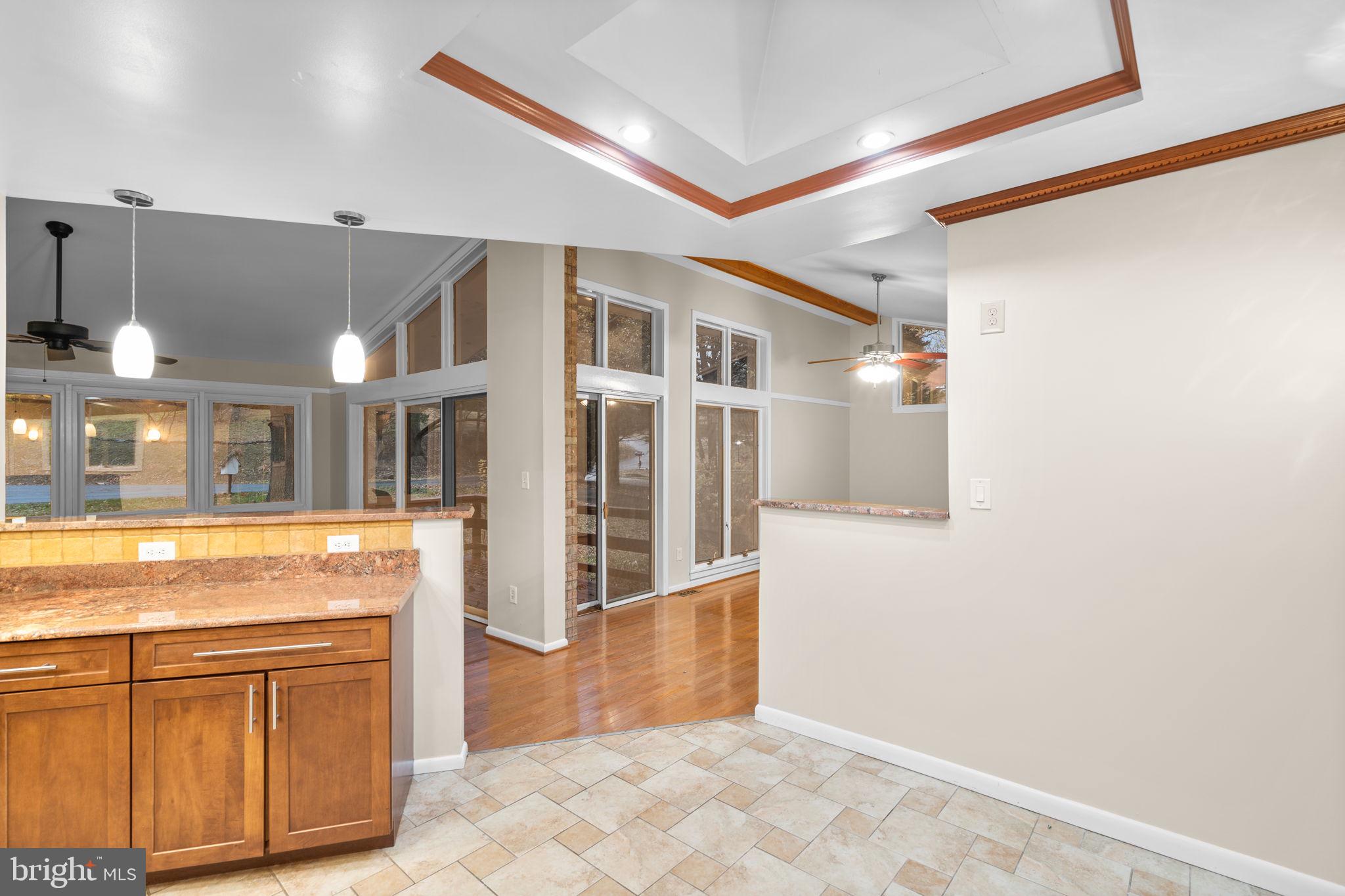 Real estate listing preview #17