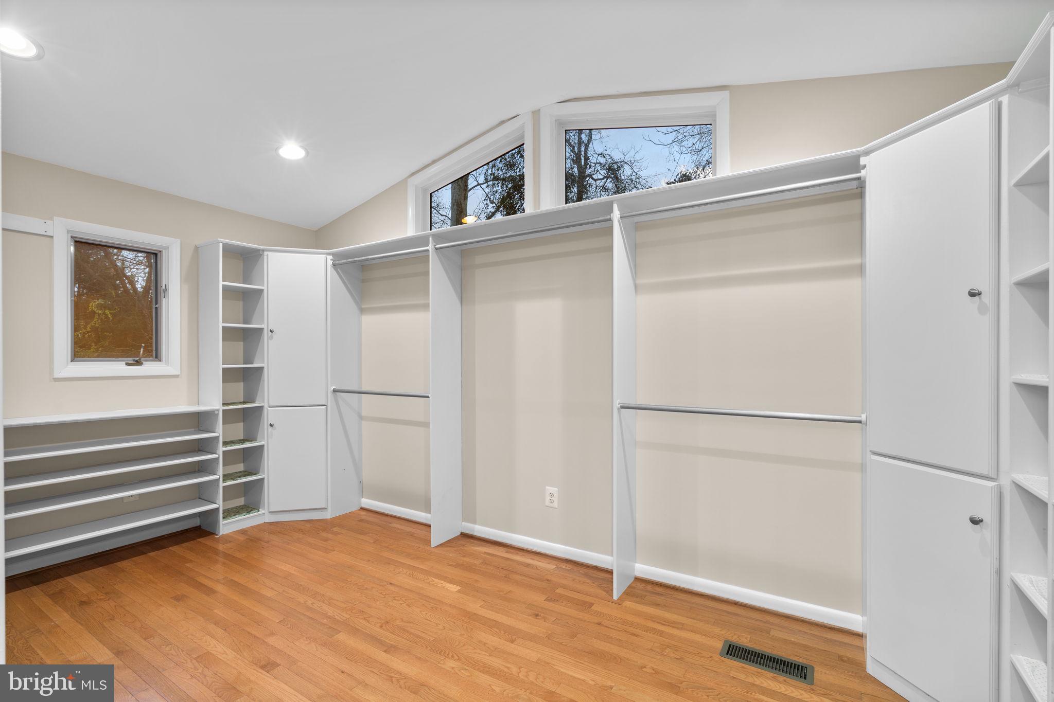 Real estate listing preview #27