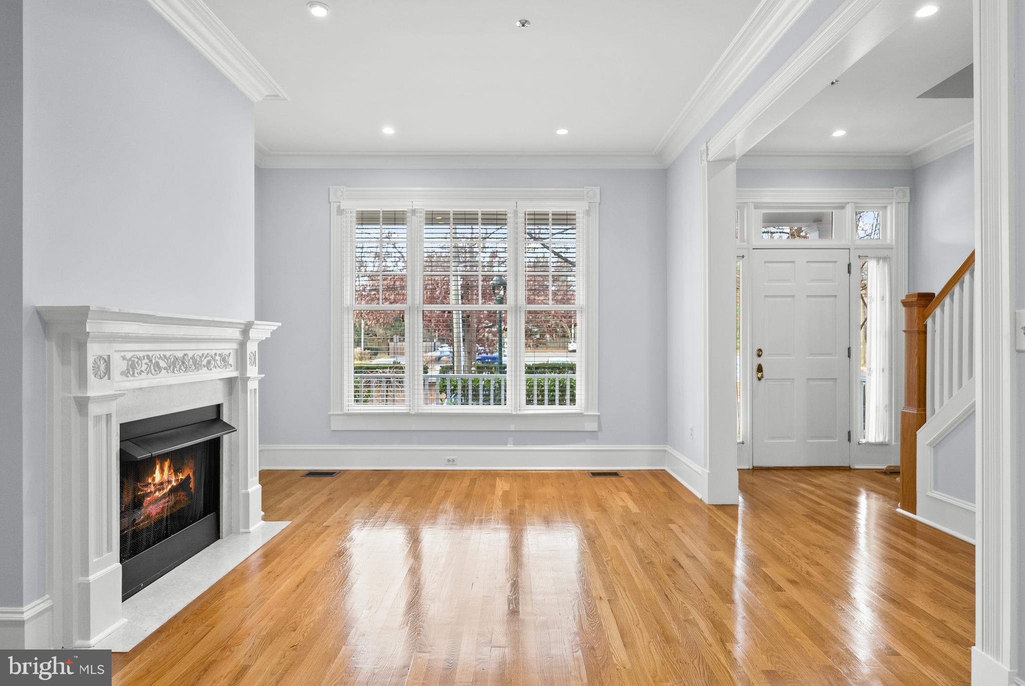 Real estate listing preview #3