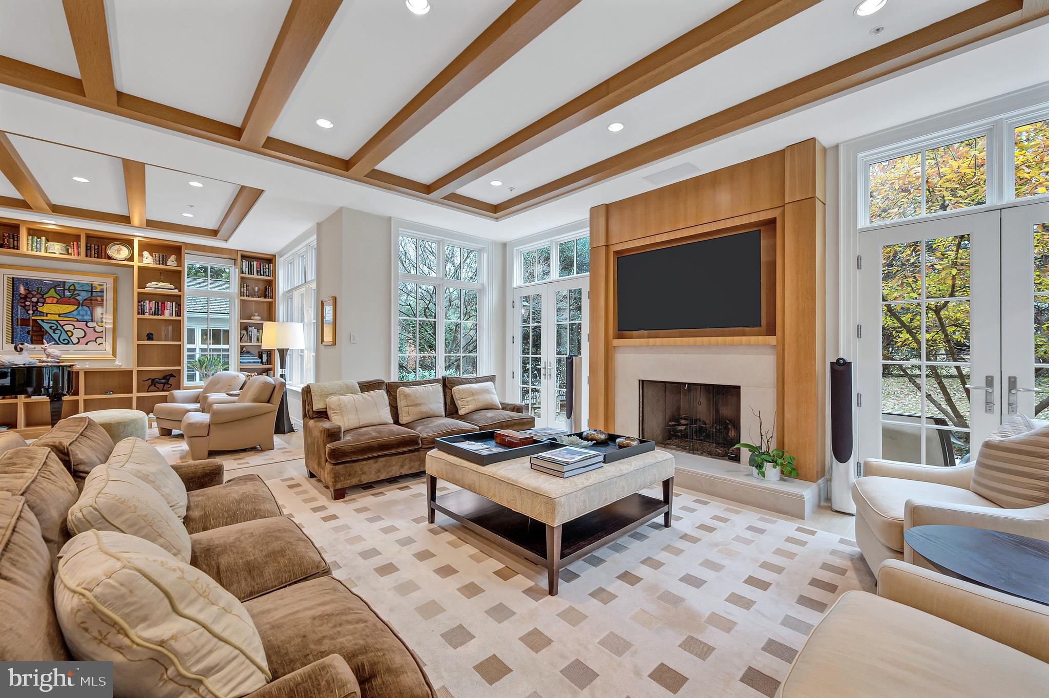 Real estate listing preview #12