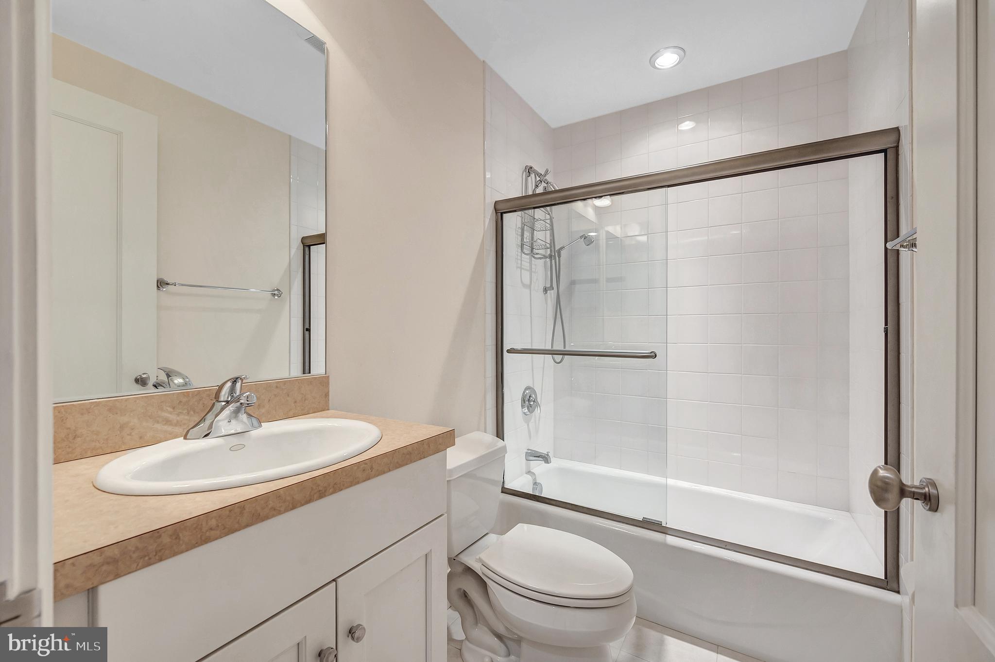 Real estate listing preview #48