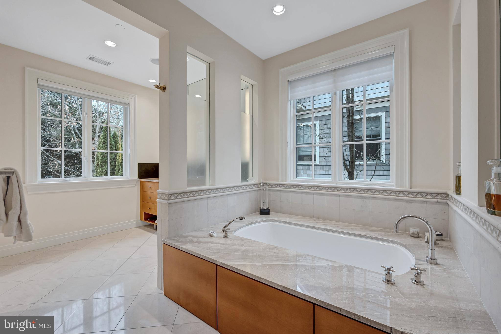 Real estate listing preview #30