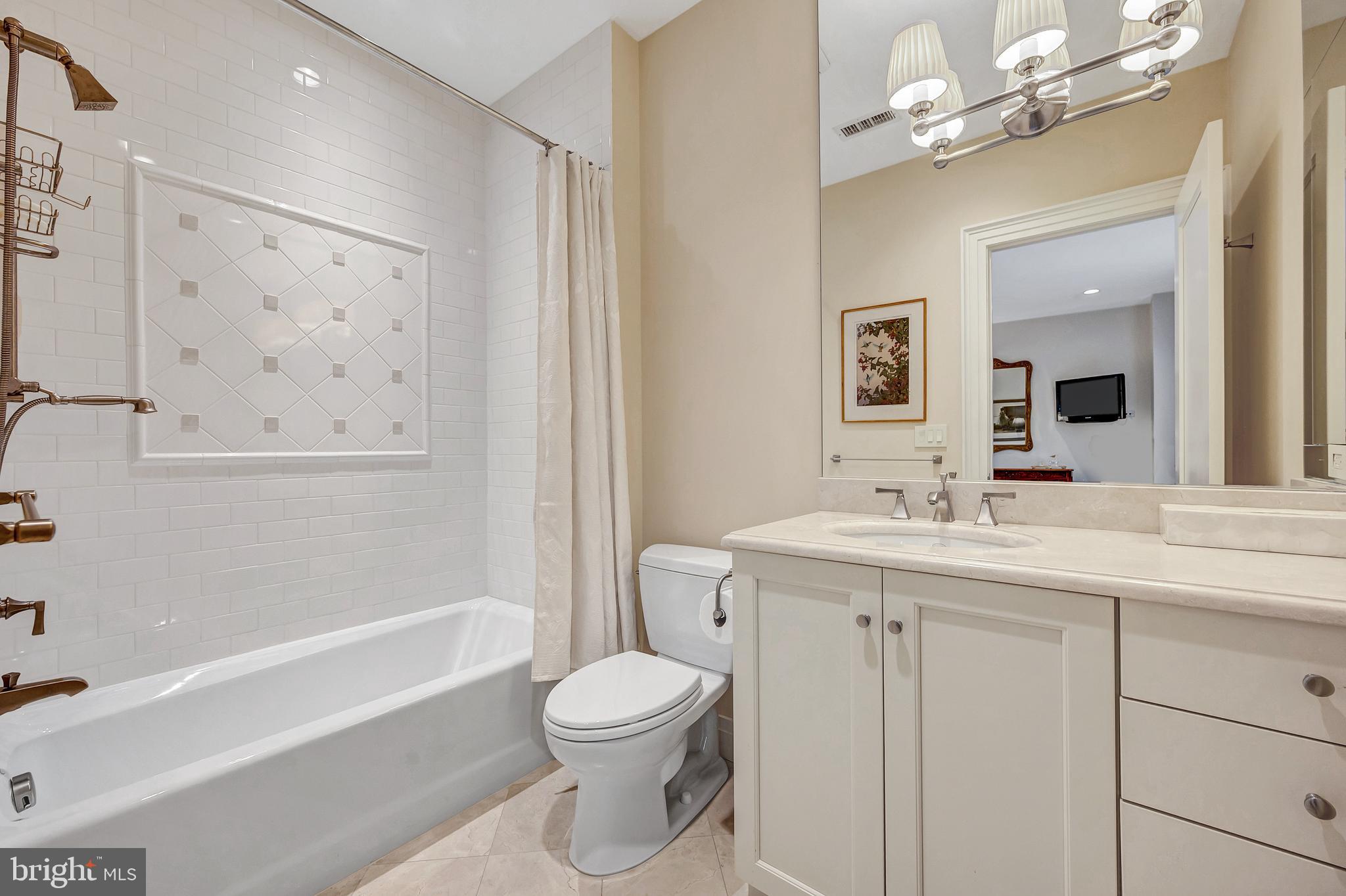 Real estate listing preview #37