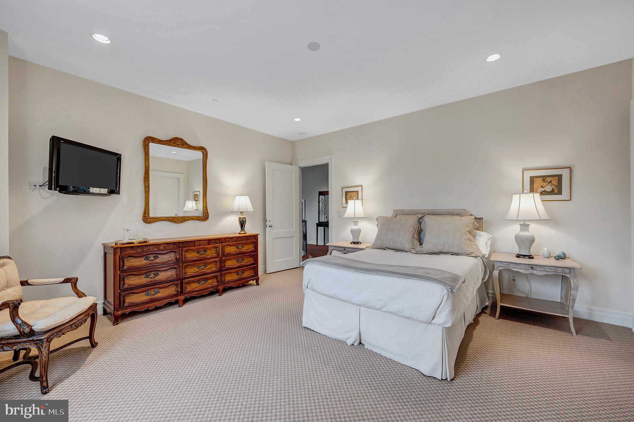 Real estate listing preview #36