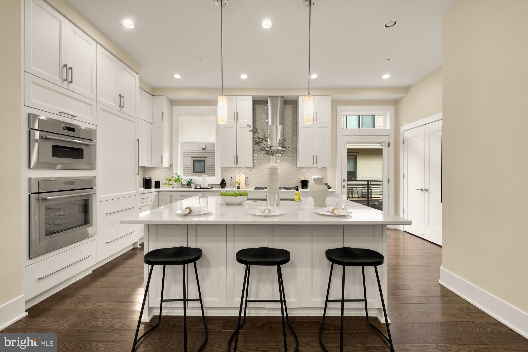 Real estate listing preview #4