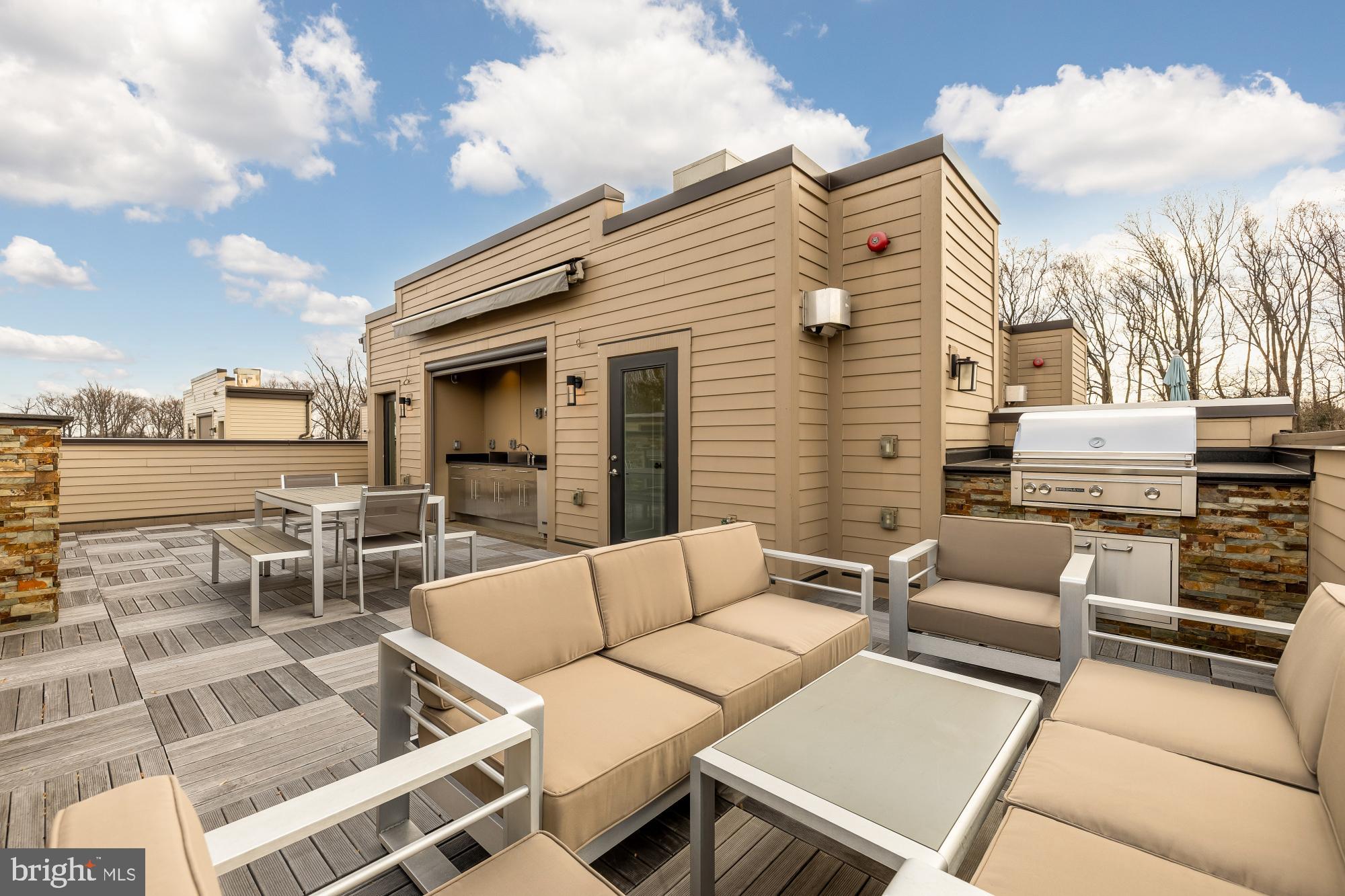 Real estate listing preview #35