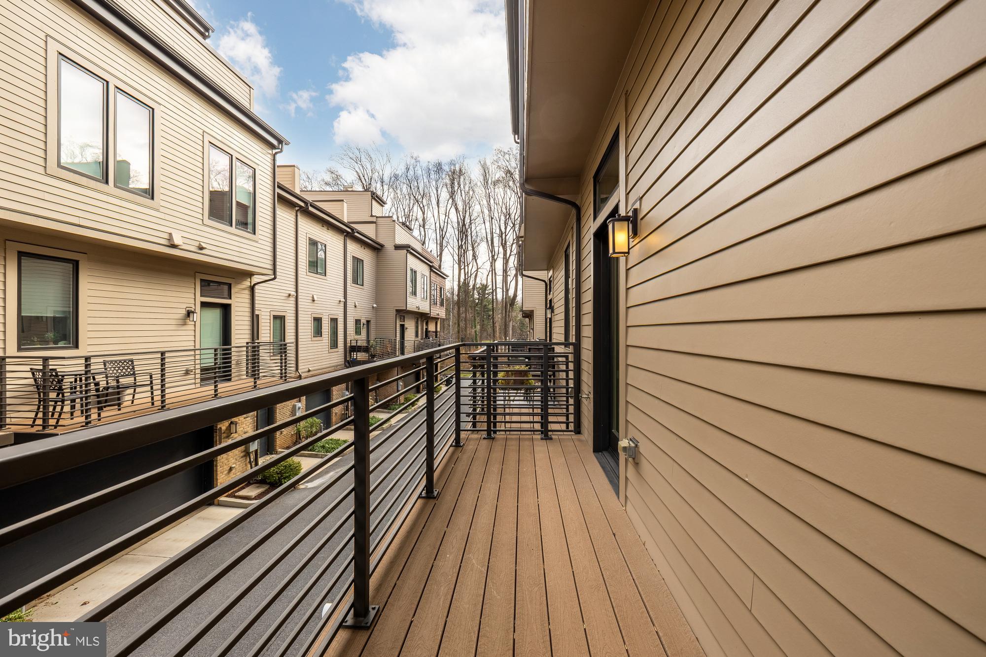 Real estate listing preview #11