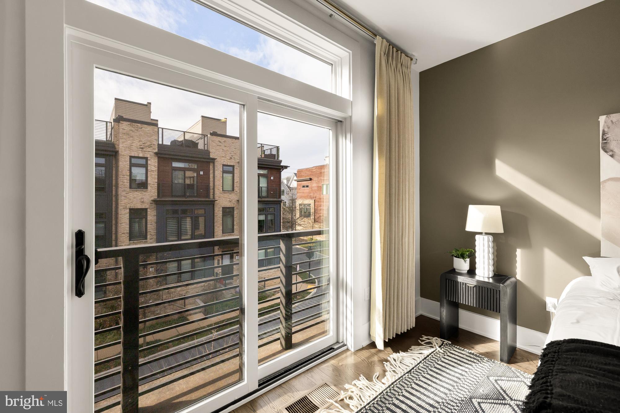 Real estate listing preview #22