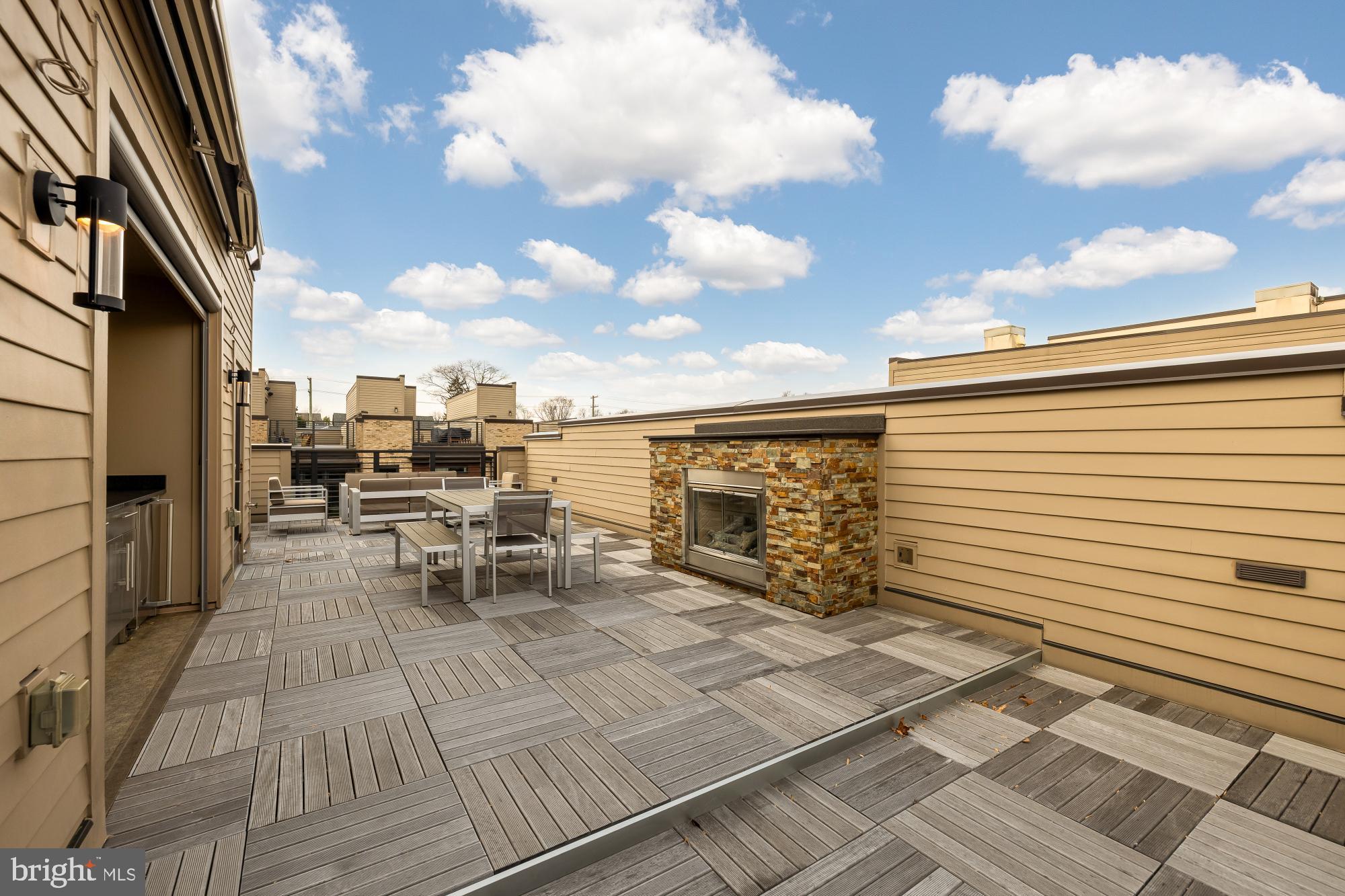 Real estate listing preview #34