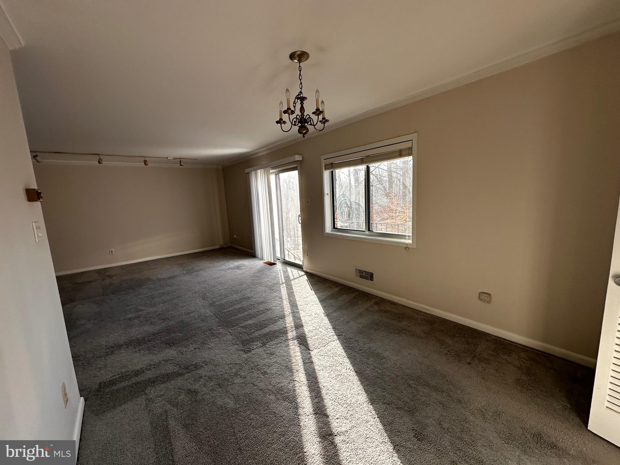 Real estate listing preview #7