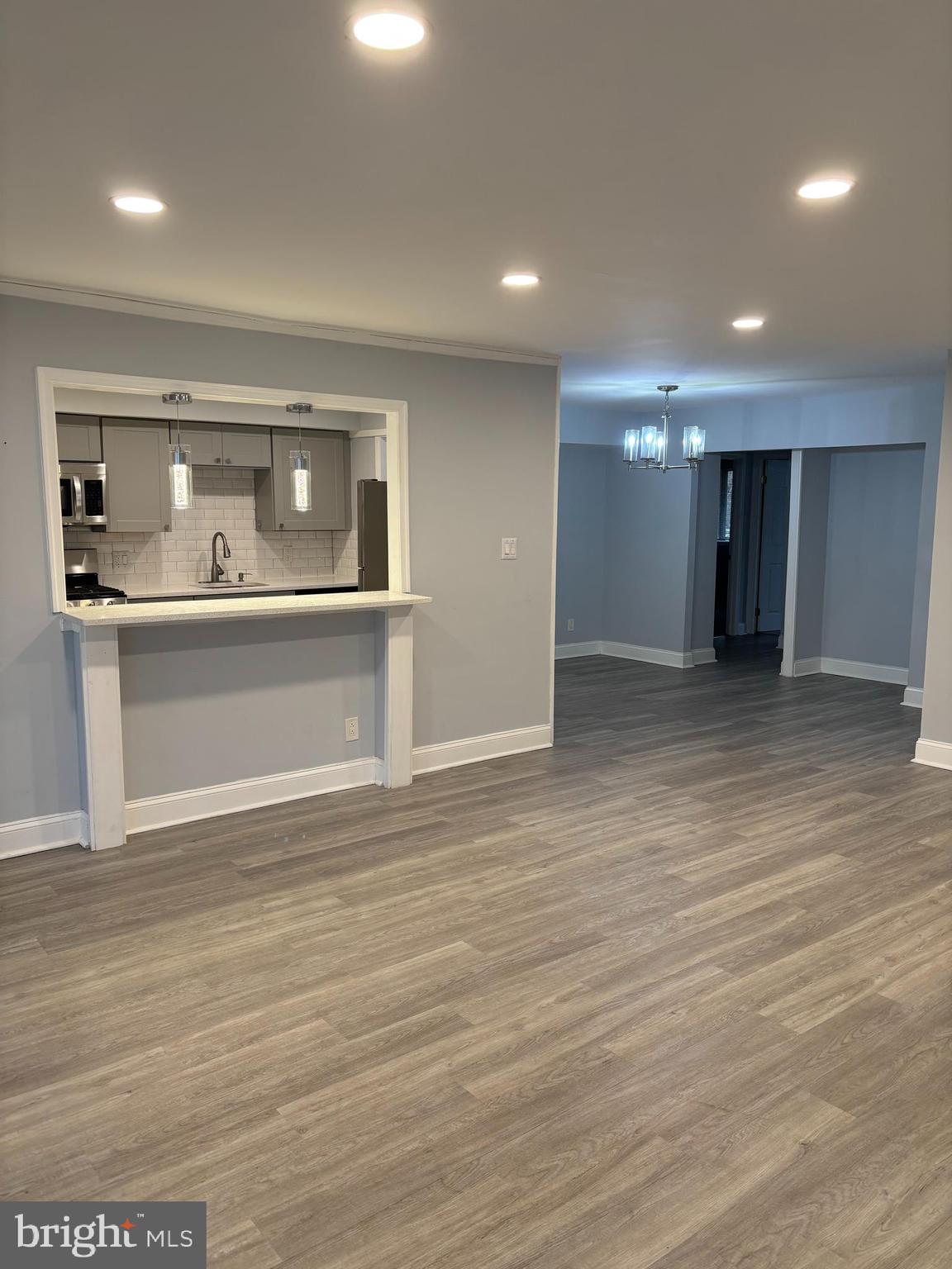 Real estate listing preview #5