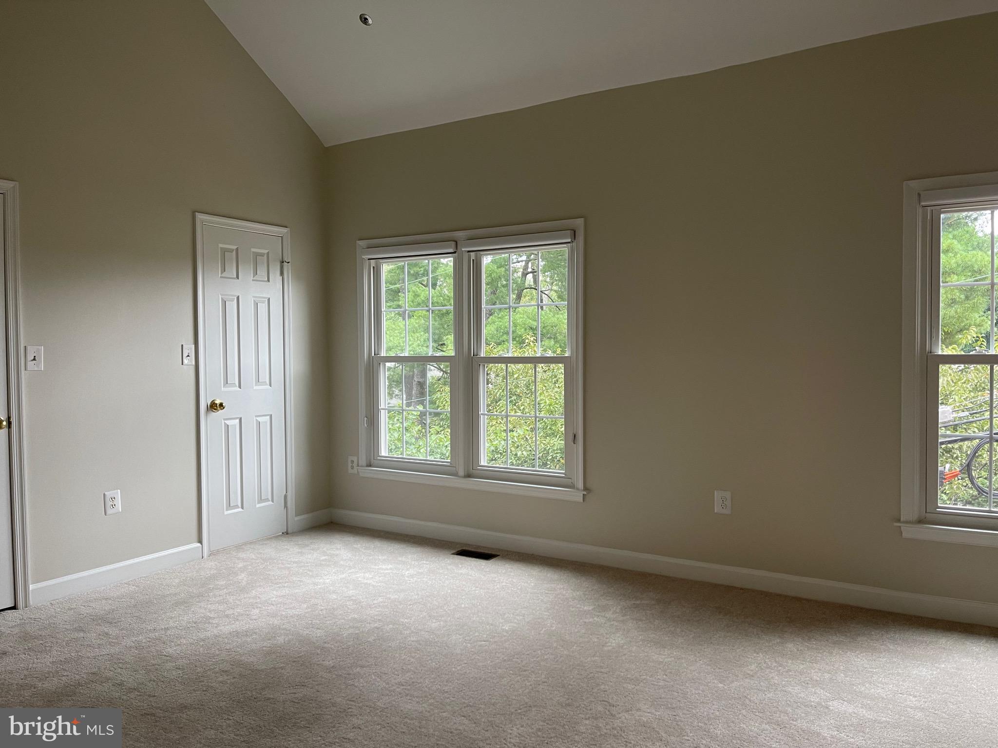 Real estate listing preview #26