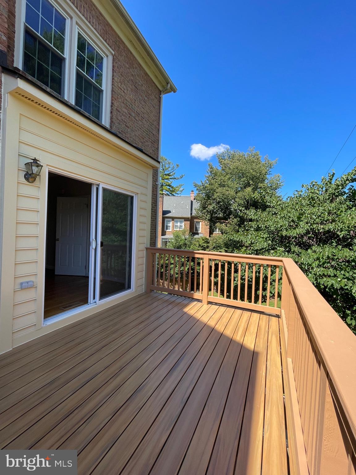 Real estate listing preview #17