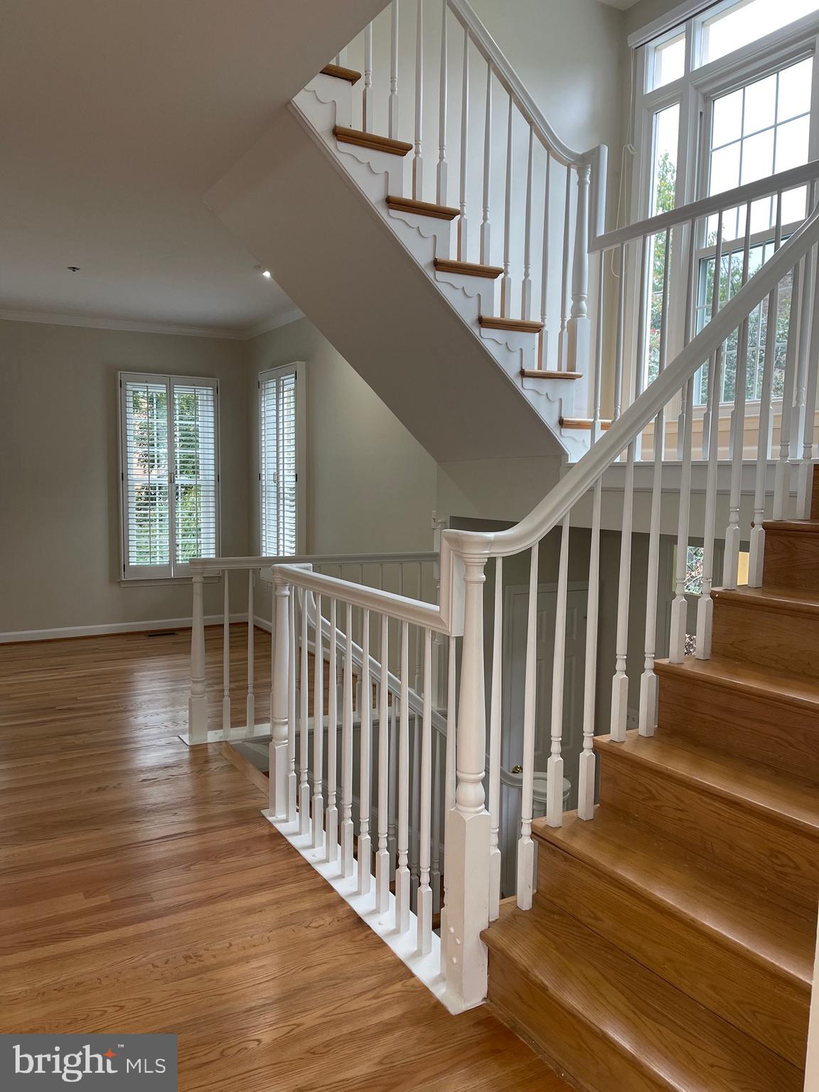 Real estate listing preview #10