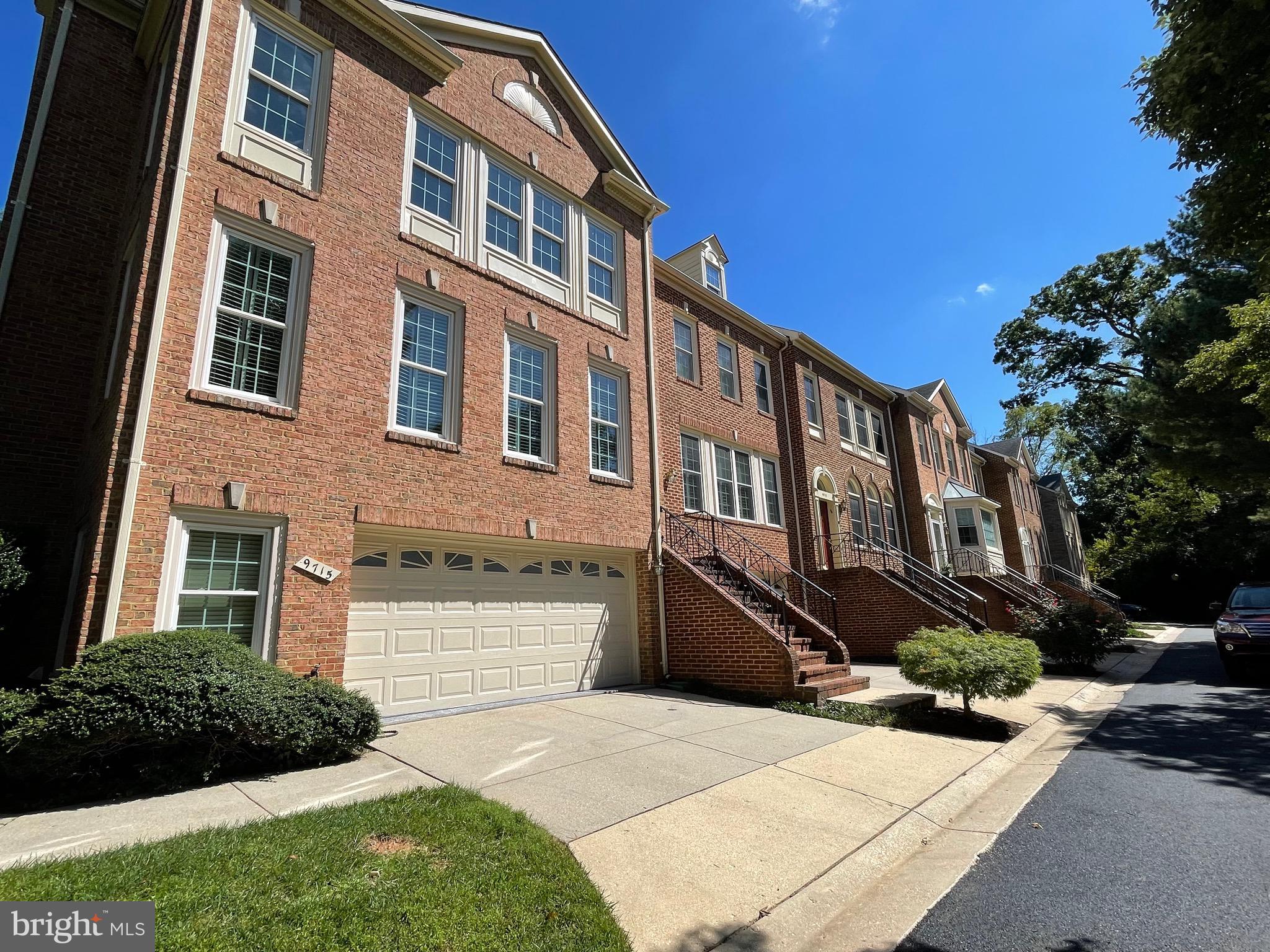 Real estate listing preview #4