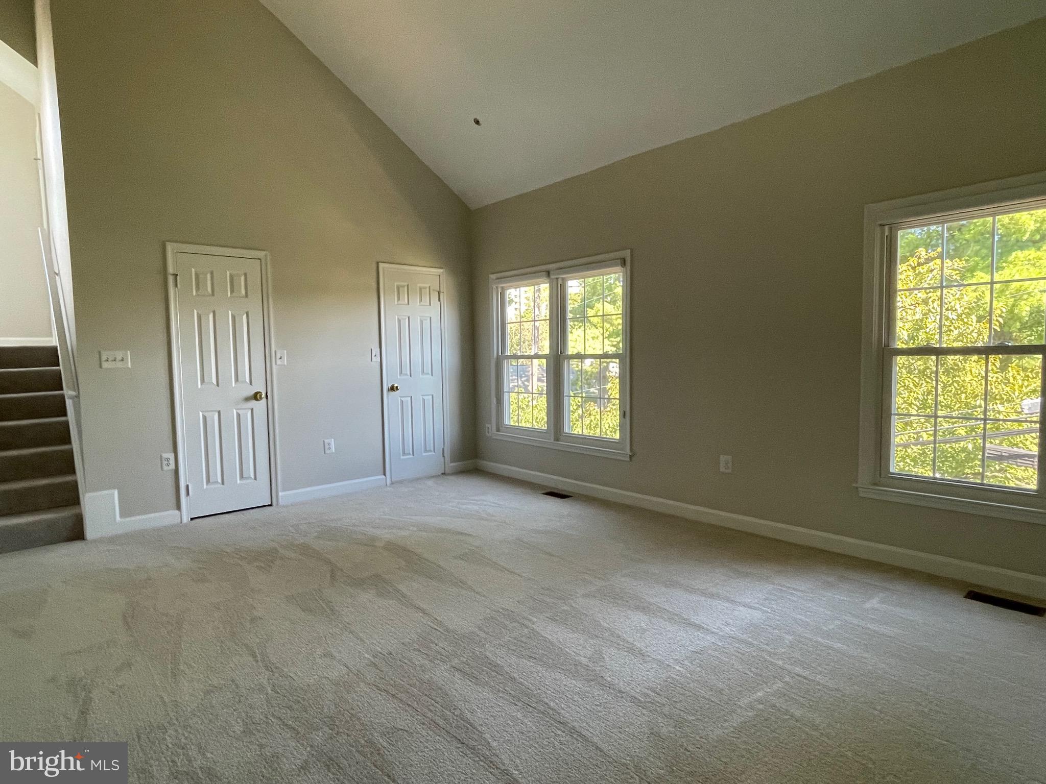 Real estate listing preview #24