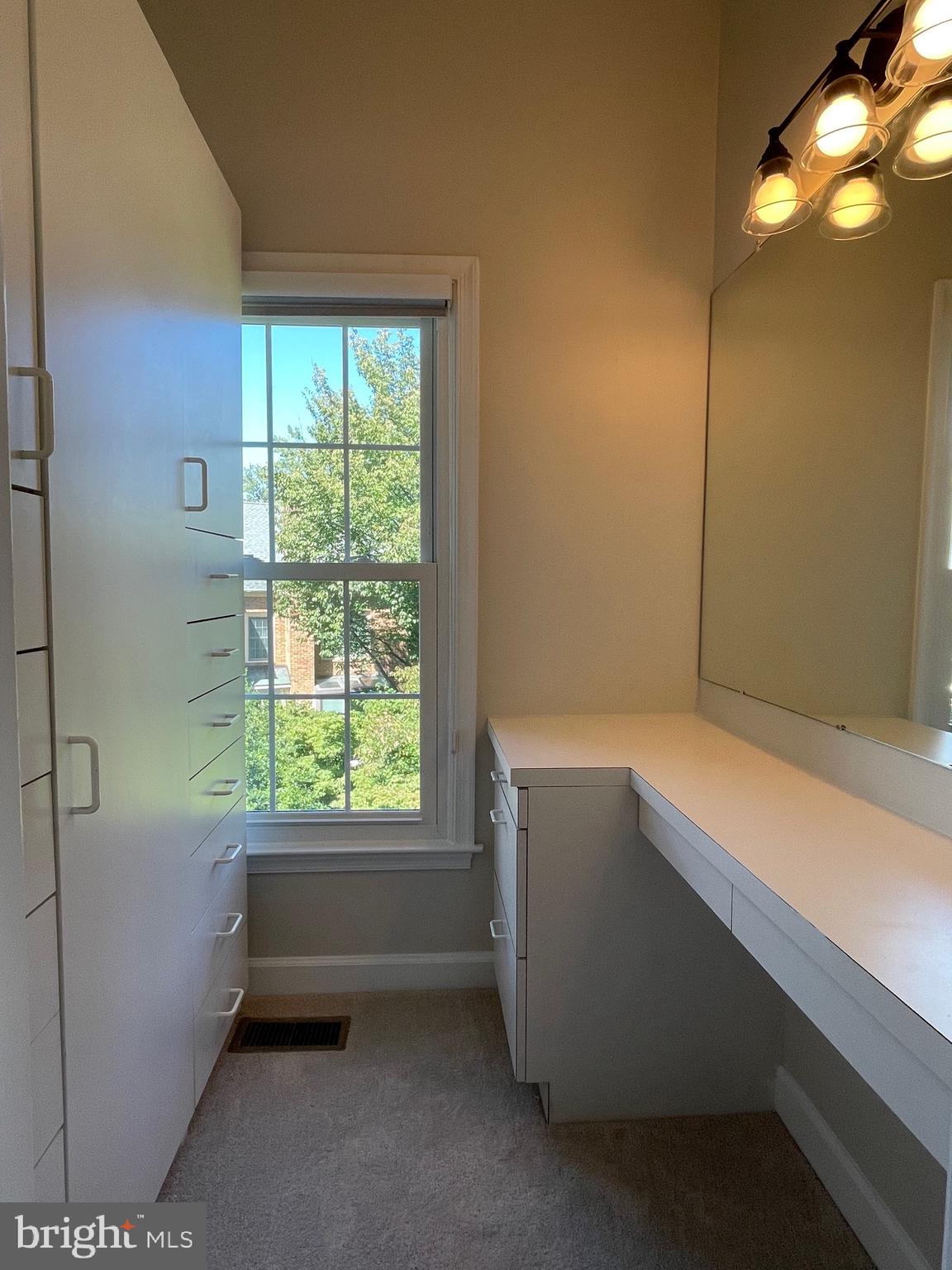 Real estate listing preview #28