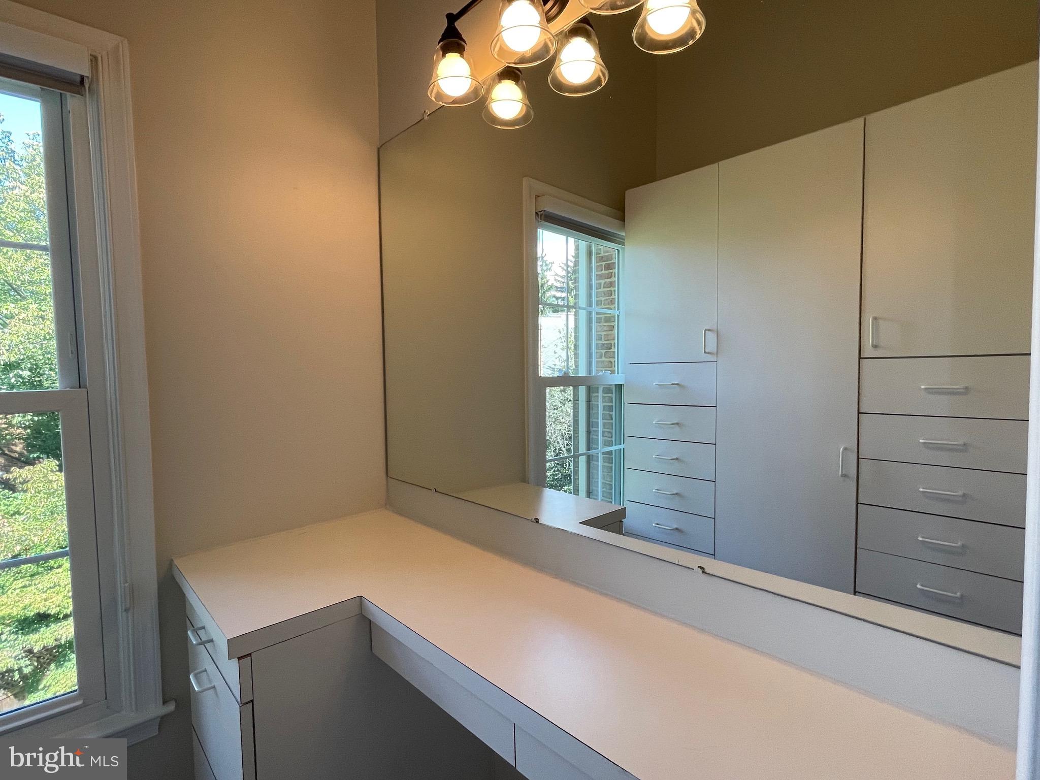 Real estate listing preview #29