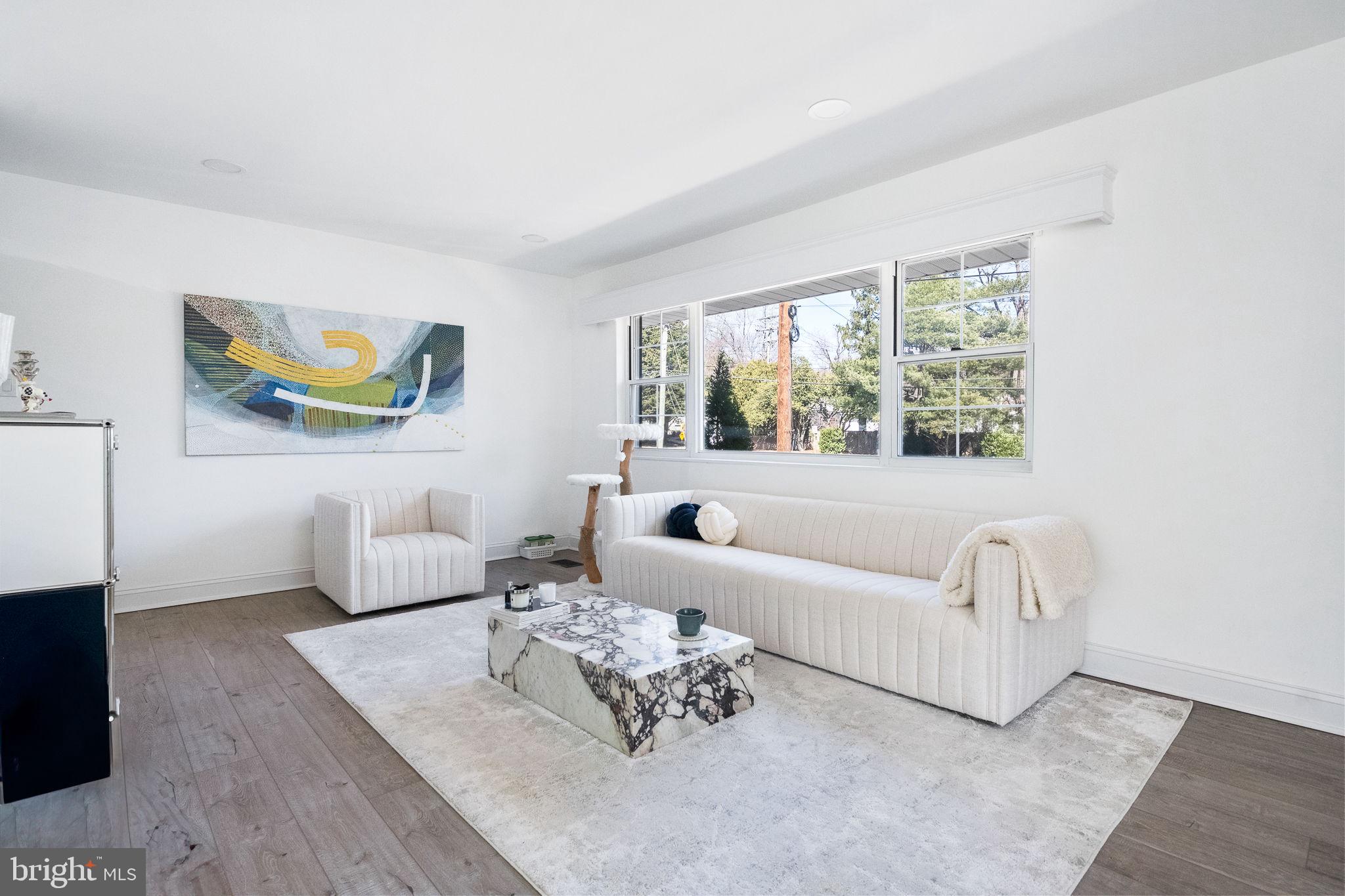 Real estate listing preview #5