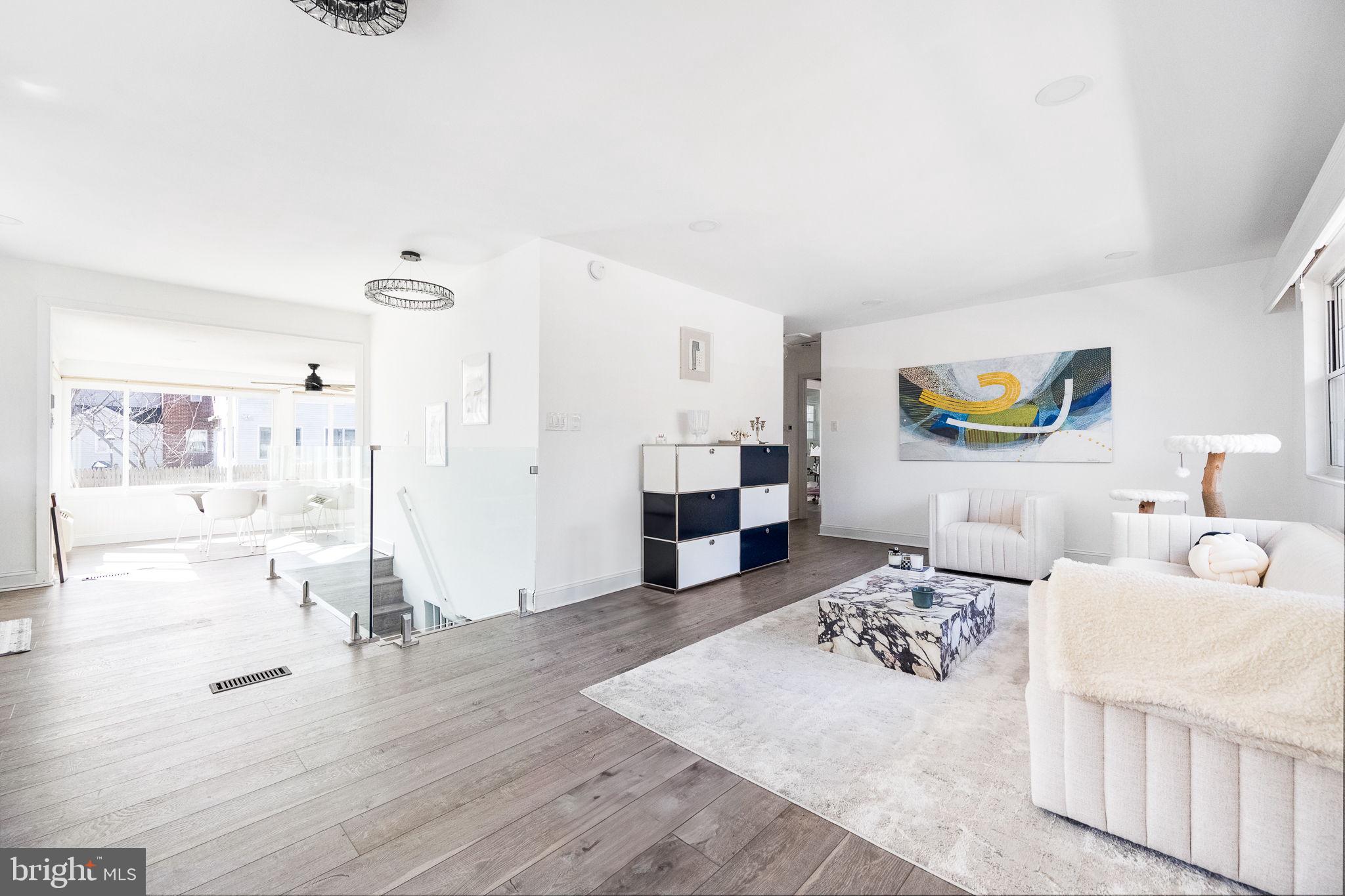 Real estate listing preview #6